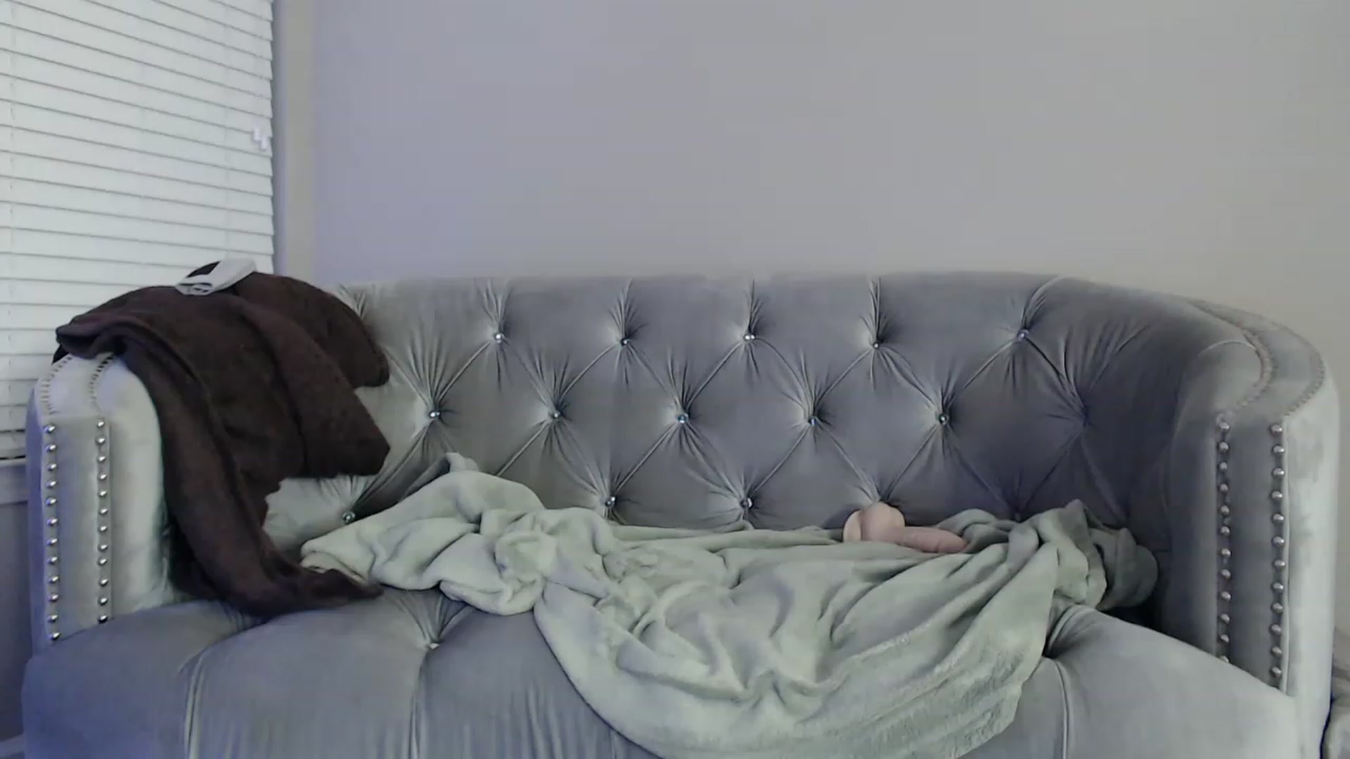 Gallery image thumbnail from Lil_Baby_Deer's myfreecams stream on, 12/17/2022, 10:21 image 12 of 20