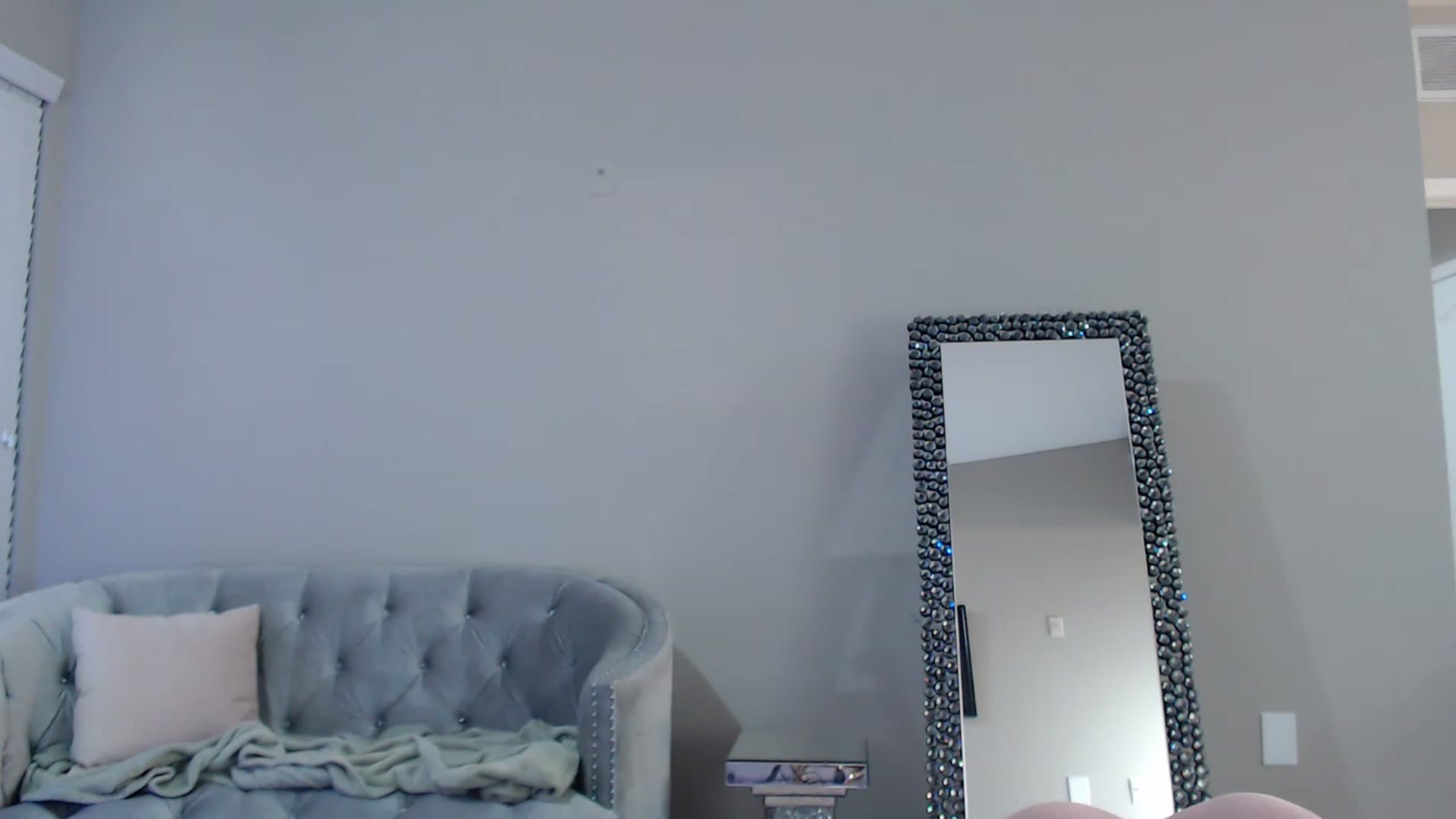 Gallery image thumbnail from Lil_Baby_Deer's myfreecams stream on, 12/21/2022, 06:32 image 14 of 20