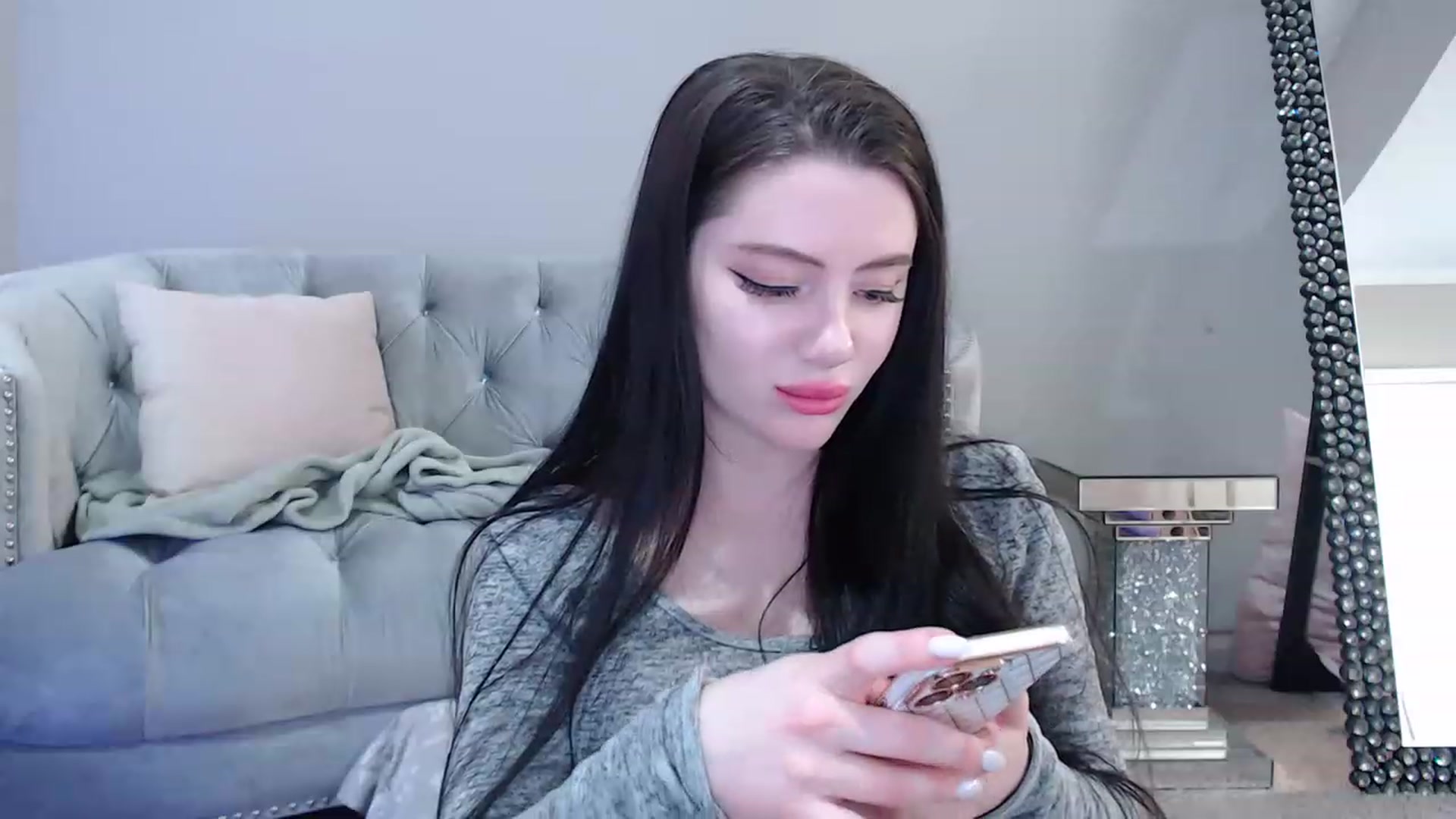 Gallery image thumbnail from Lil_Baby_Deer's myfreecams stream on, 12/21/2022, 06:32 image 12 of 20