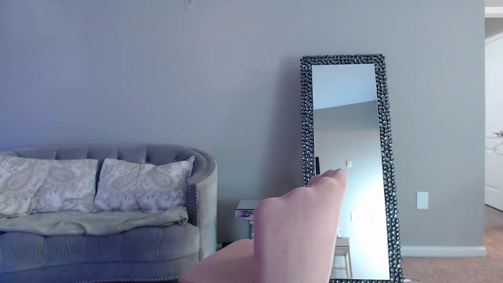Gallery image thumbnail from Lil_Baby_Deer's myfreecams stream on, 12/24/2022, 10:02 image 18 of 20