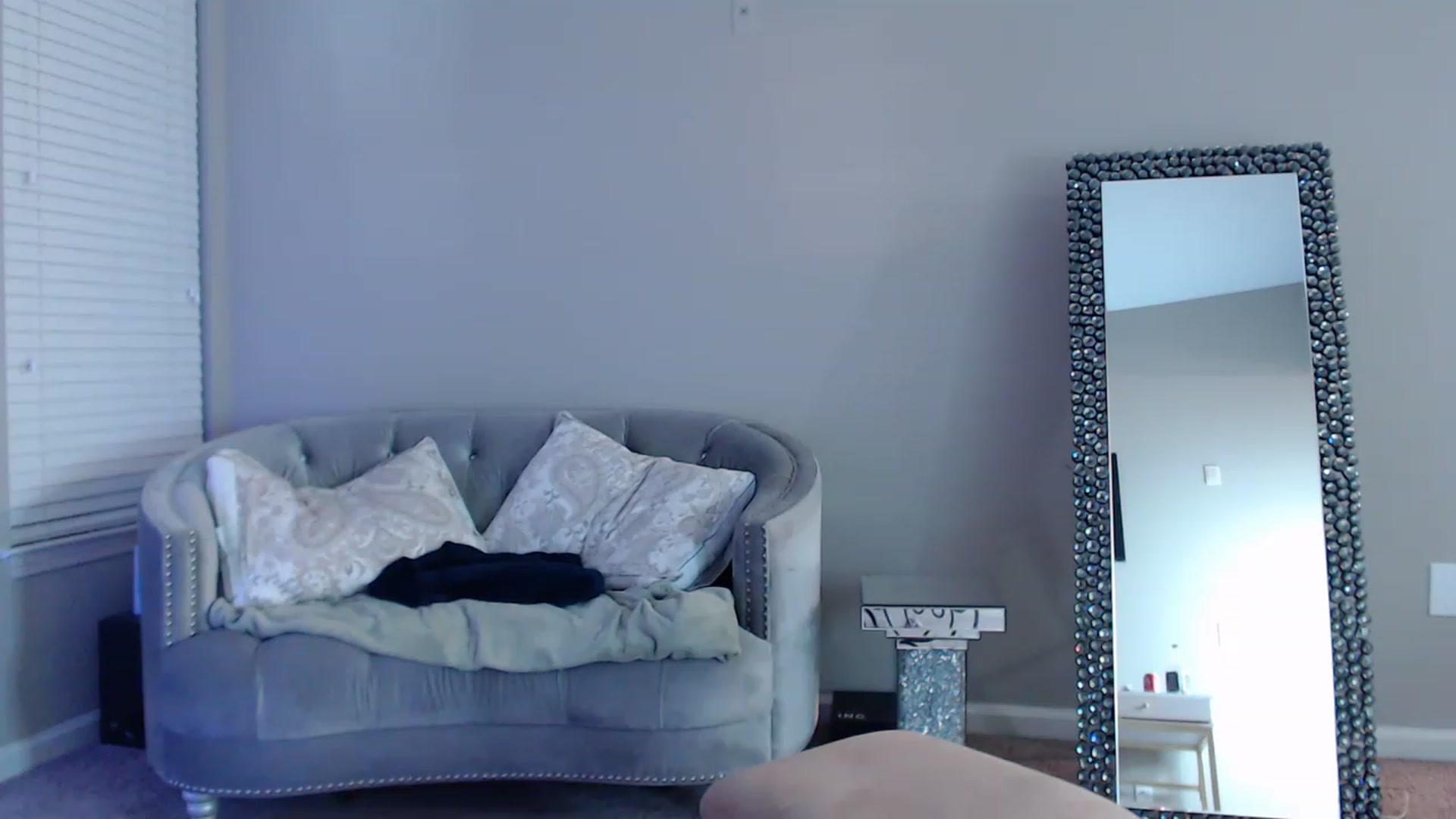 Gallery image thumbnail from Lil_Baby_Deer's myfreecams stream on, 12/24/2022, 11:58 image 8 of 20