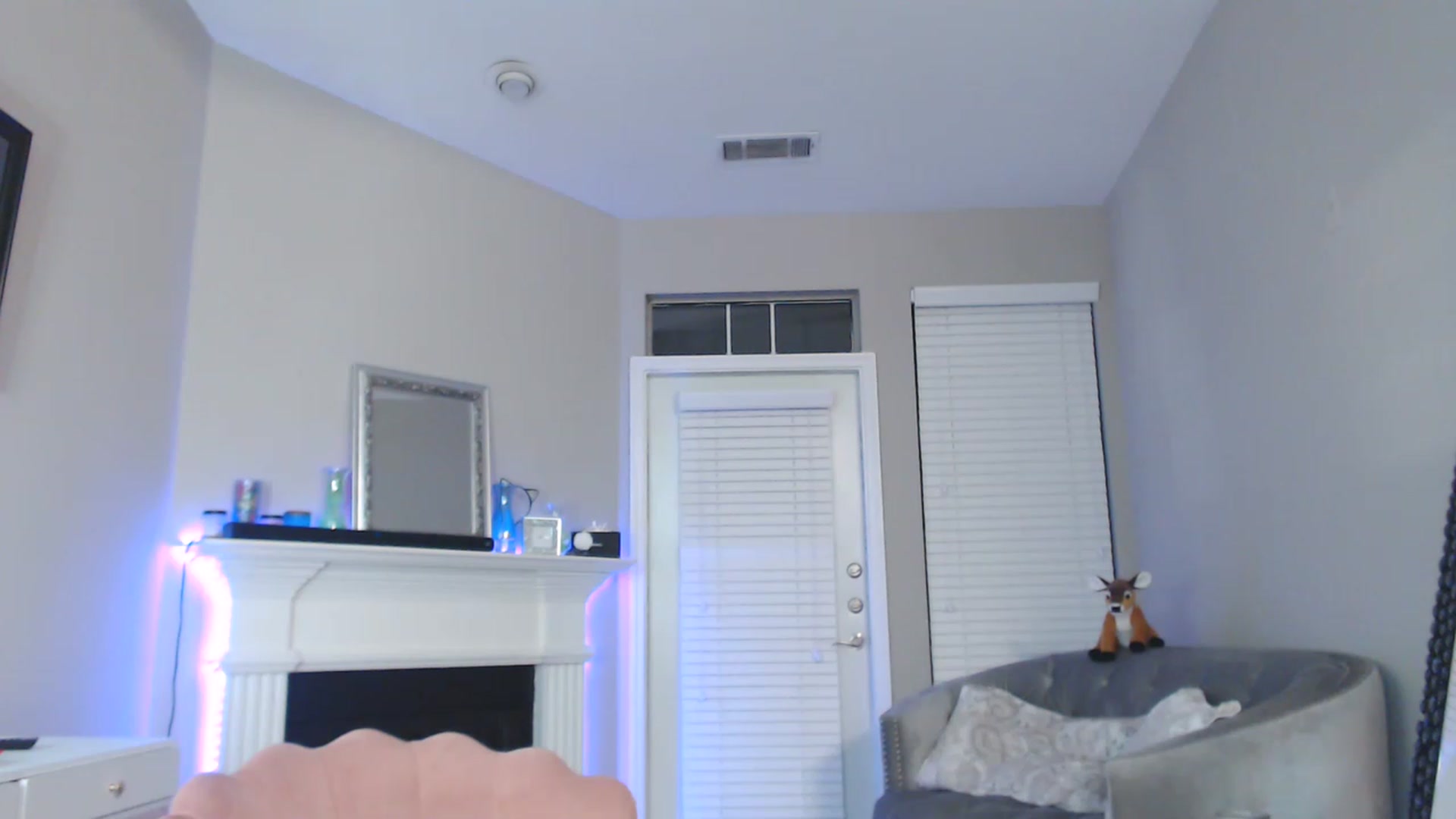 Gallery image thumbnail from Lil_Baby_Deer's myfreecams stream on, 12/31/2022, 05:36 image 13 of 20