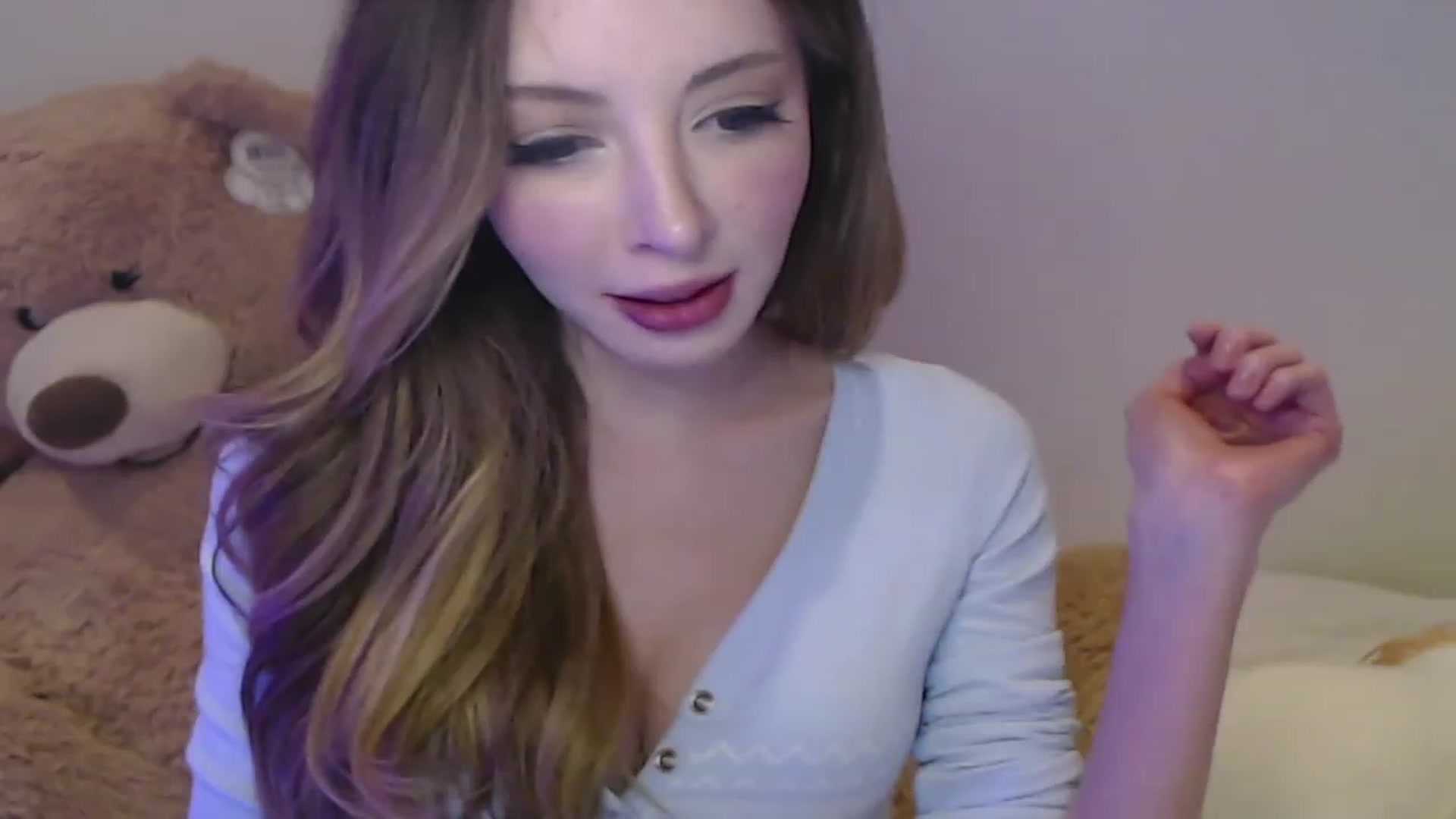 Gallery image thumbnail from Lil_Ballerina's myfreecams stream on, 12/26/2022, 04:33 image 5 of 20
