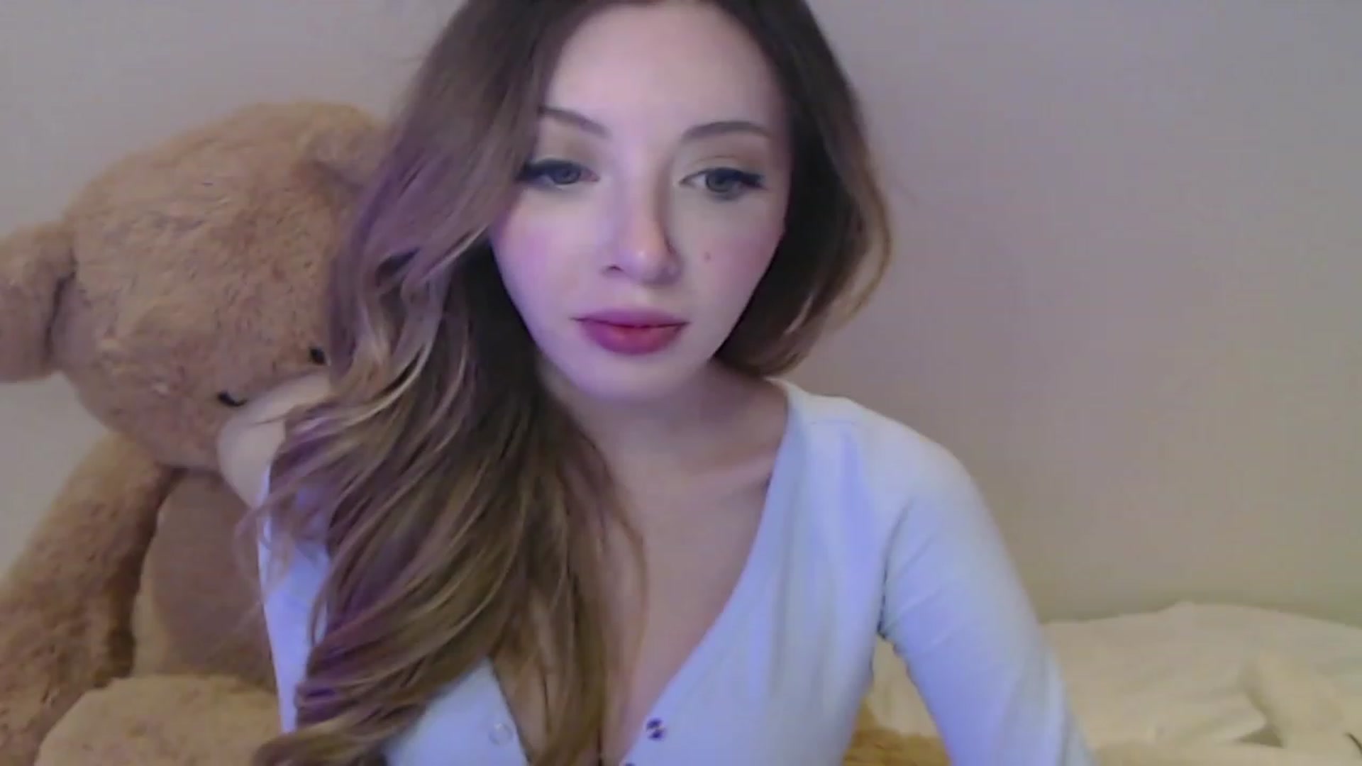 Gallery image thumbnail from Lil_Ballerina's myfreecams stream on, 12/26/2022, 05:53 image 18 of 20