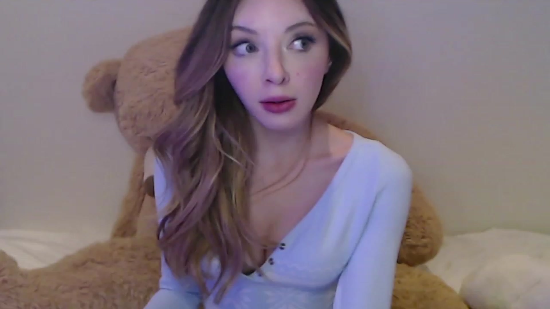 Gallery image thumbnail from Lil_Ballerina's myfreecams stream on, 12/26/2022, 05:53 image 9 of 20