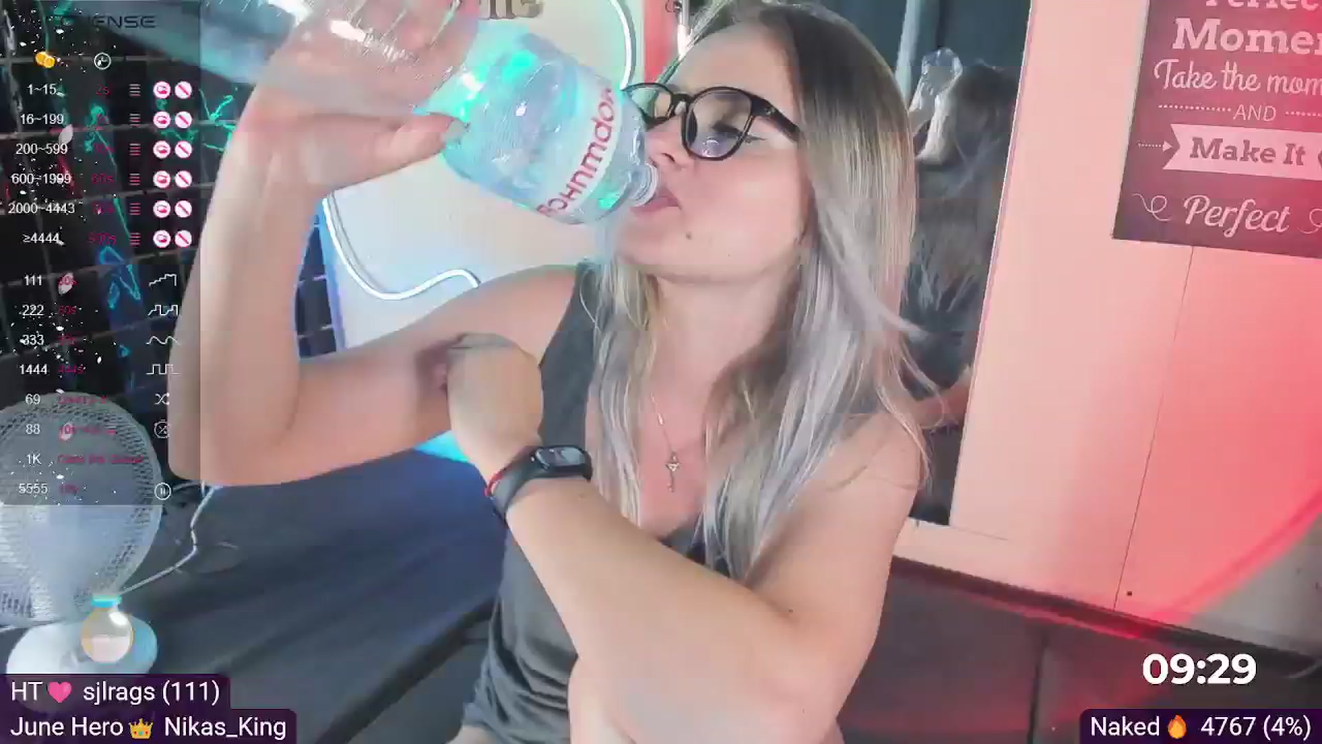 Gallery image thumbnail from Lil_Minx's myfreecams stream on, 06/26/2024, 14:49 image 14 of 20