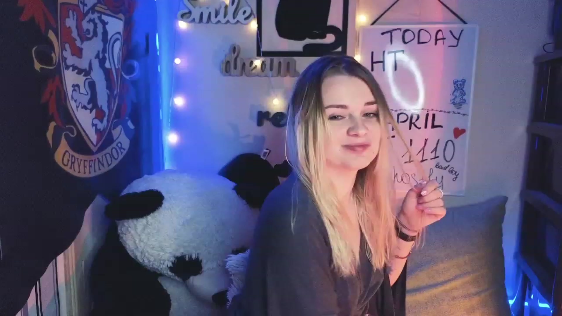 Gallery image thumbnail from Lil_Nika's myfreecams stream on, 04/29/2023, 19:48 image 1 of 20