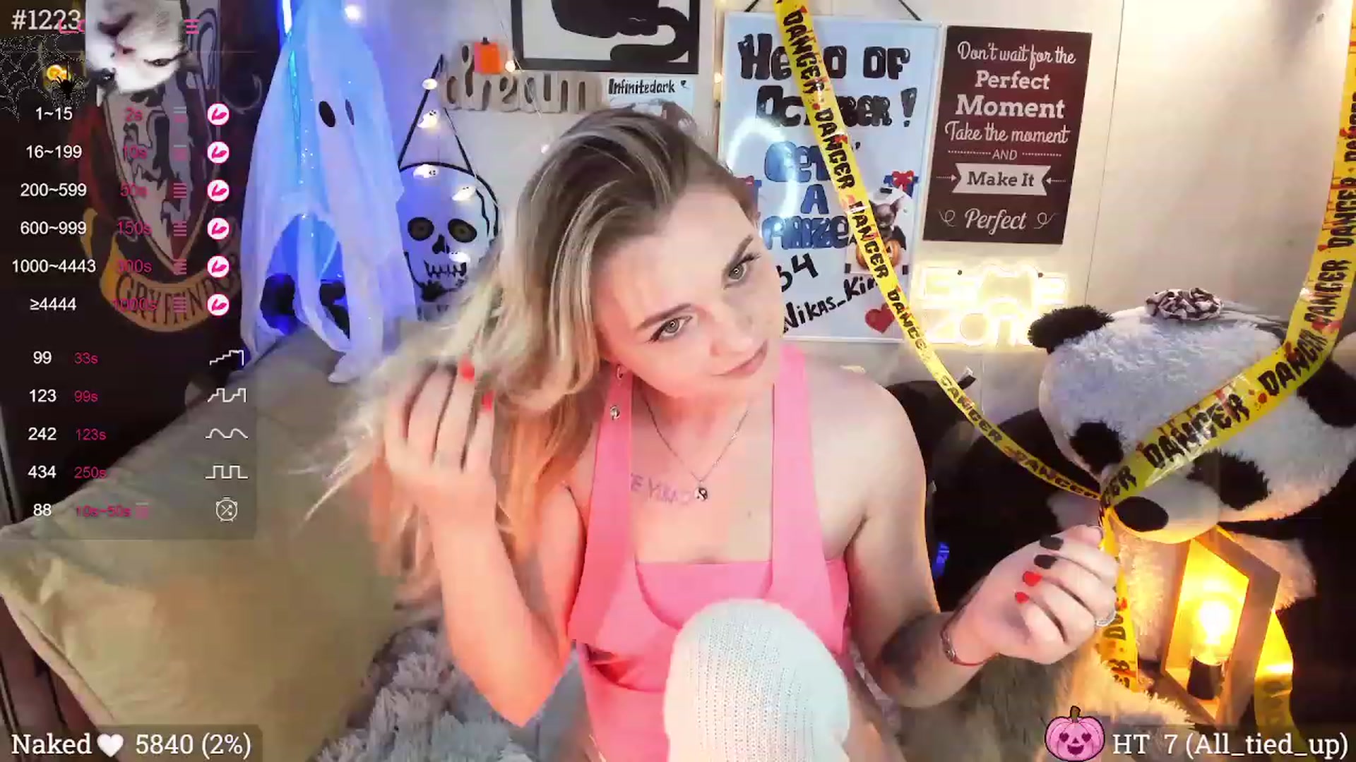 Gallery image thumbnail from Lil_Nika's myfreecams stream on, 10/17/2023, 15:00 image 5 of 20