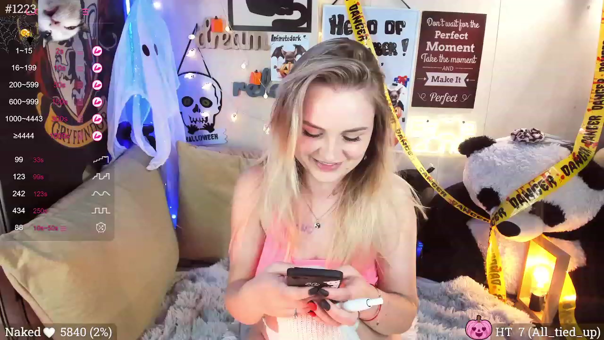 Gallery image thumbnail from Lil_Nika's myfreecams stream on, 10/17/2023, 15:00 image 4 of 20