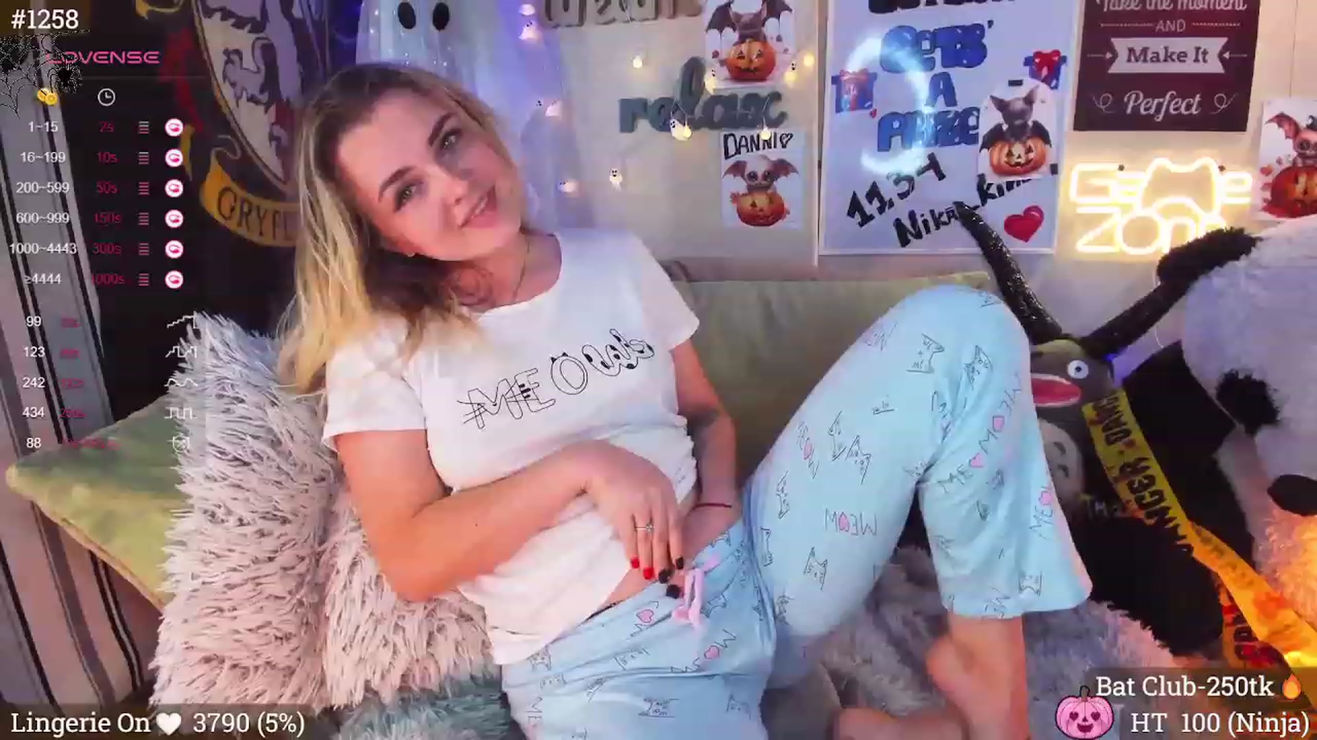 Gallery image thumbnail from Lil_Nika's myfreecams stream on, 10/22/2023, 13:05 image 9 of 20