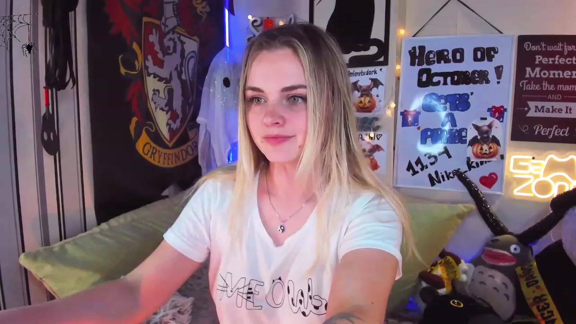 Gallery image thumbnail from Lil_Nika's myfreecams stream on, 10/22/2023, 14:20 image 5 of 20