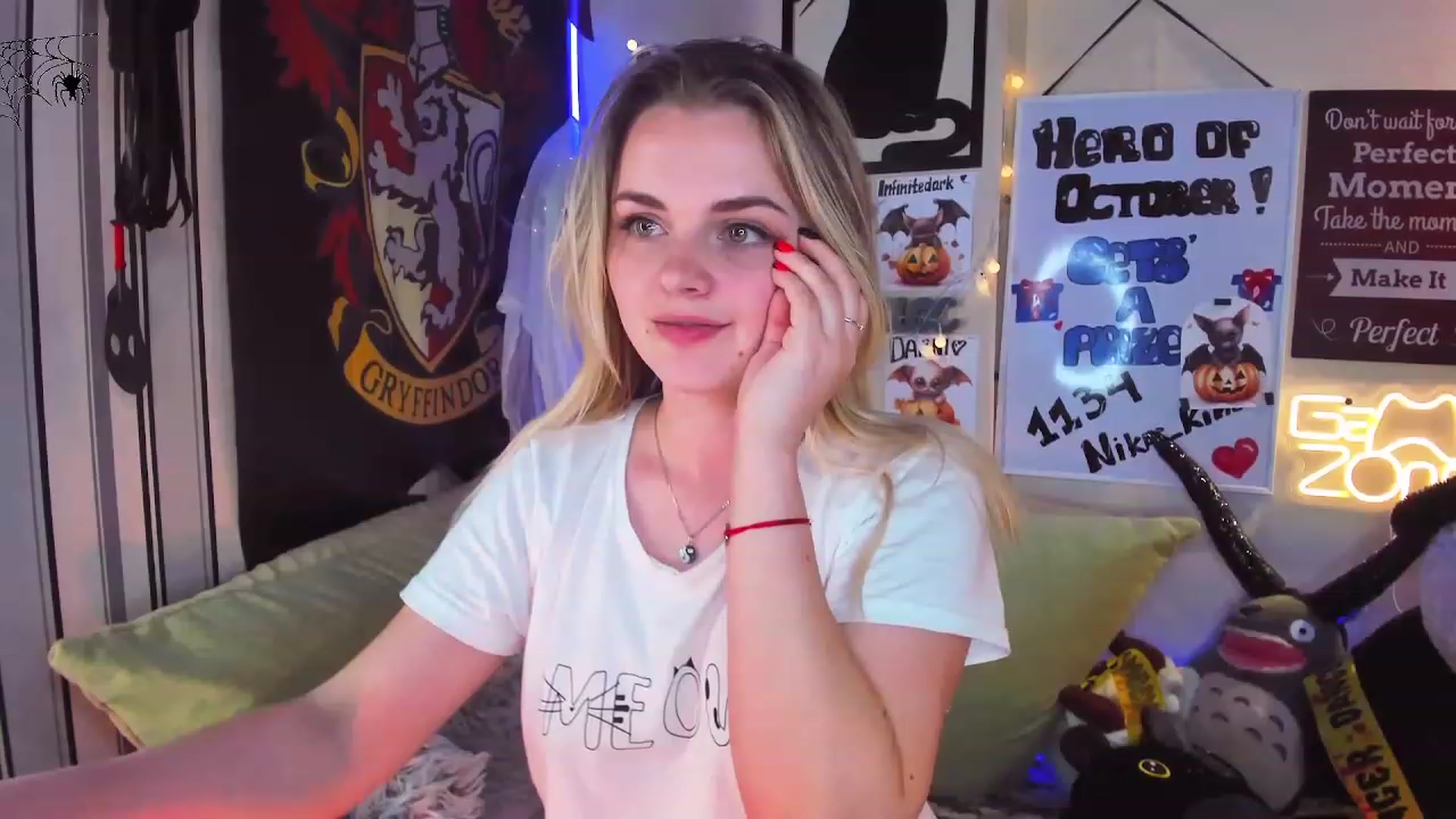 Gallery image thumbnail from Lil_Nika's myfreecams stream on, 10/22/2023, 14:20 image 3 of 20