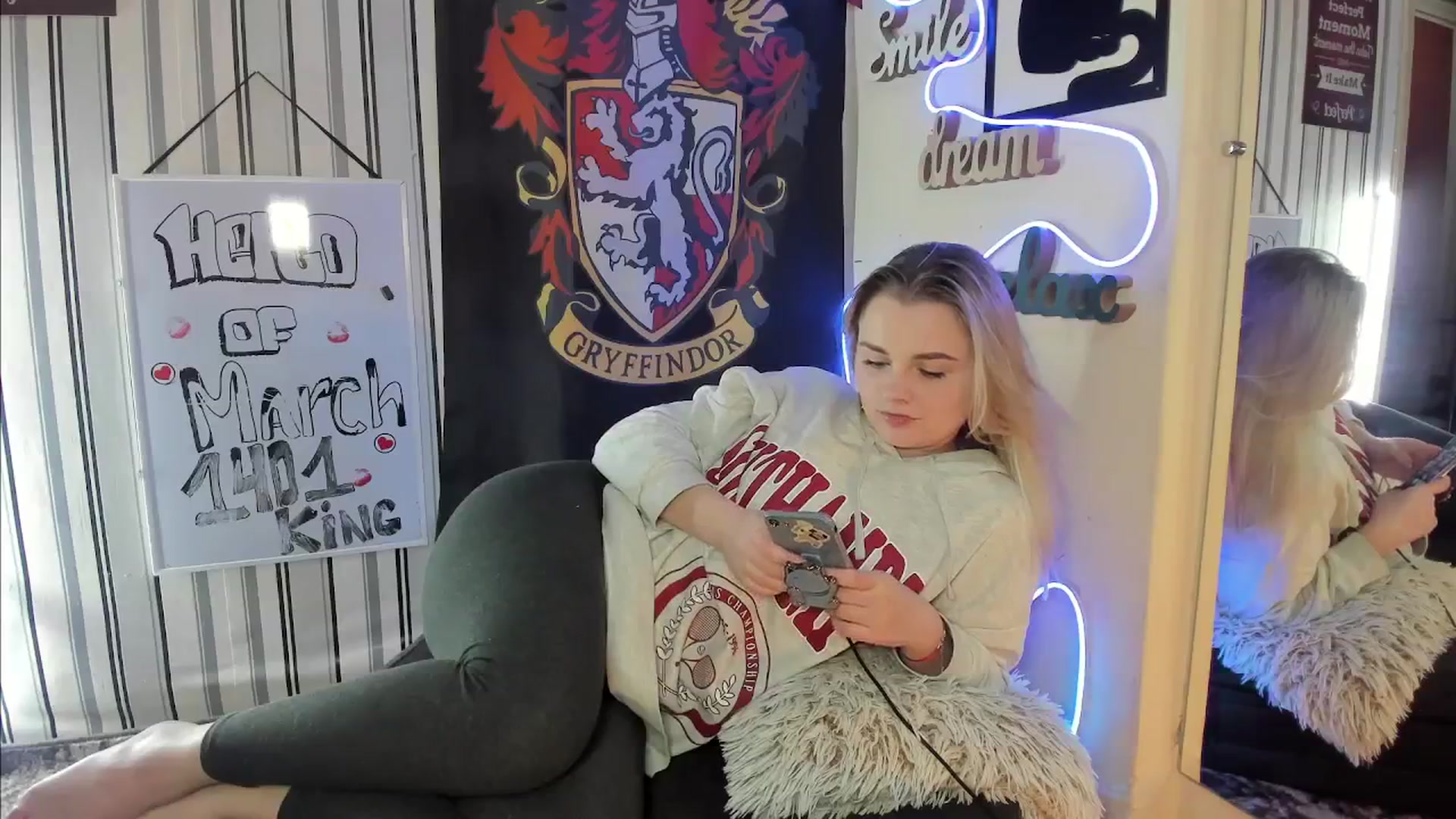 Gallery image thumbnail from Lil_Nika's myfreecams stream on, 03/15/2024, 16:45 image 9 of 20
