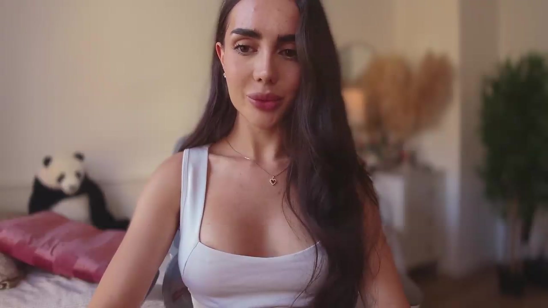 Gallery image thumbnail from Lil_Princess's myfreecams stream on, 06/29/2026, 17:10 image 13 of 20