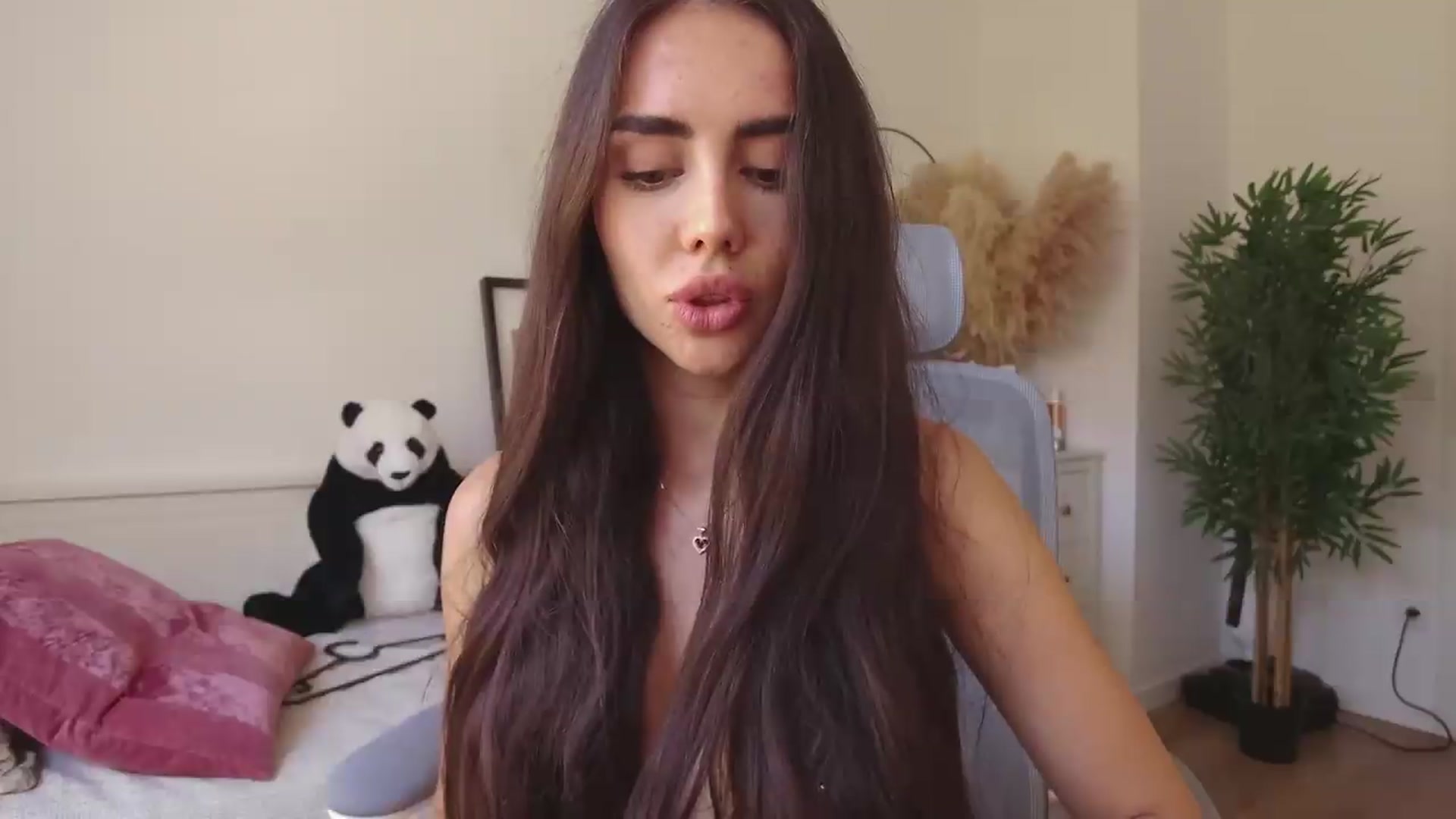 Gallery image thumbnail from Lil_Princess's myfreecams stream on, 07/04/2026, 10:21 image 19 of 20