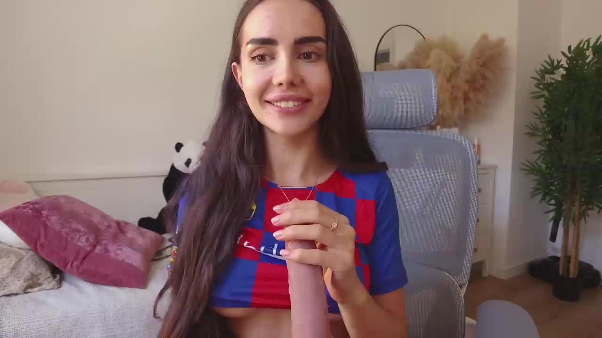 Gallery image thumbnail from Lil_Princess's myfreecams stream on, 07/04/2026, 10:21 image 2 of 20