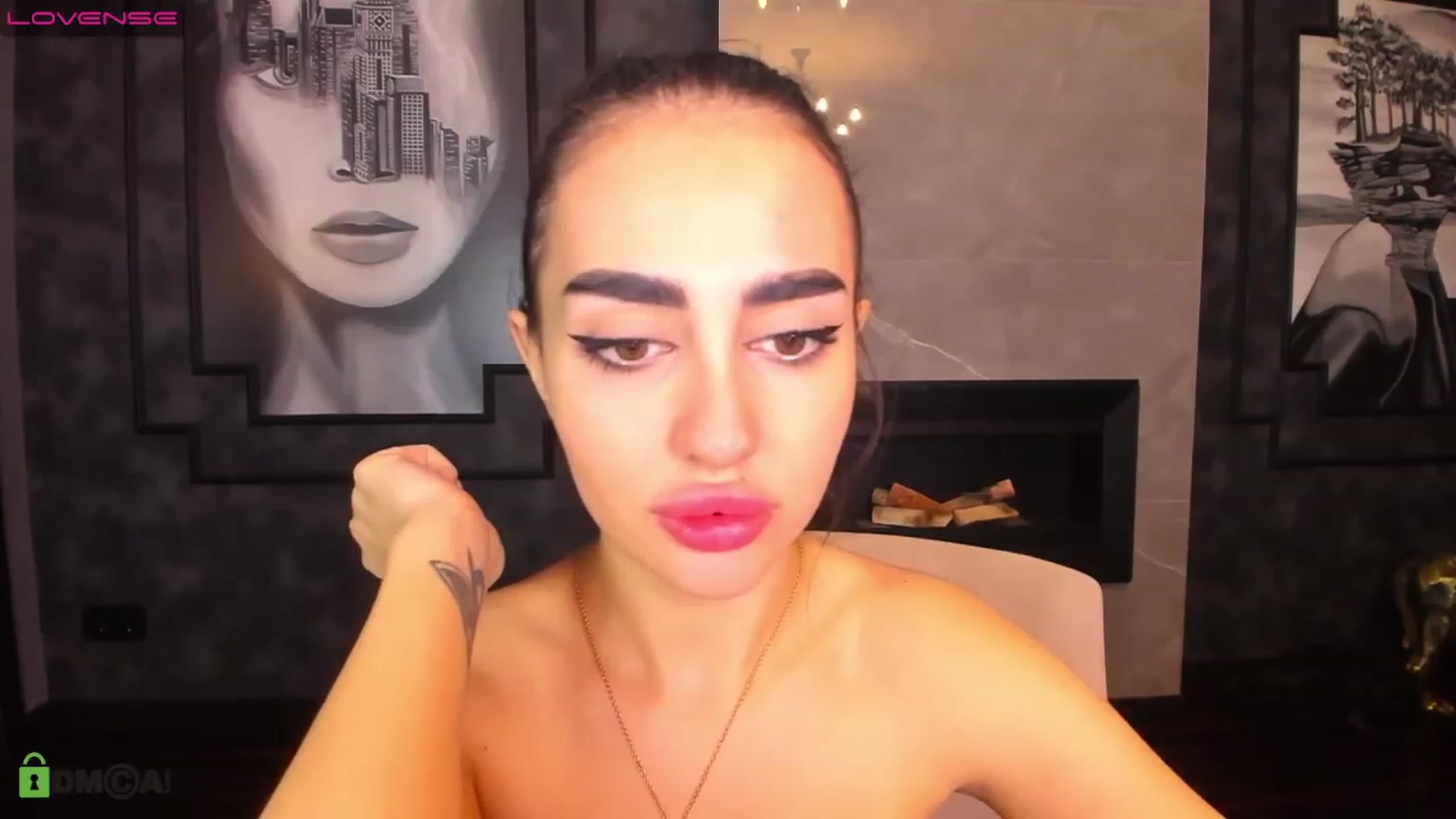 Gallery image thumbnail from Lil_PrincessG's myfreecams stream on, 11/23/2022, 05:03 image 15 of 20