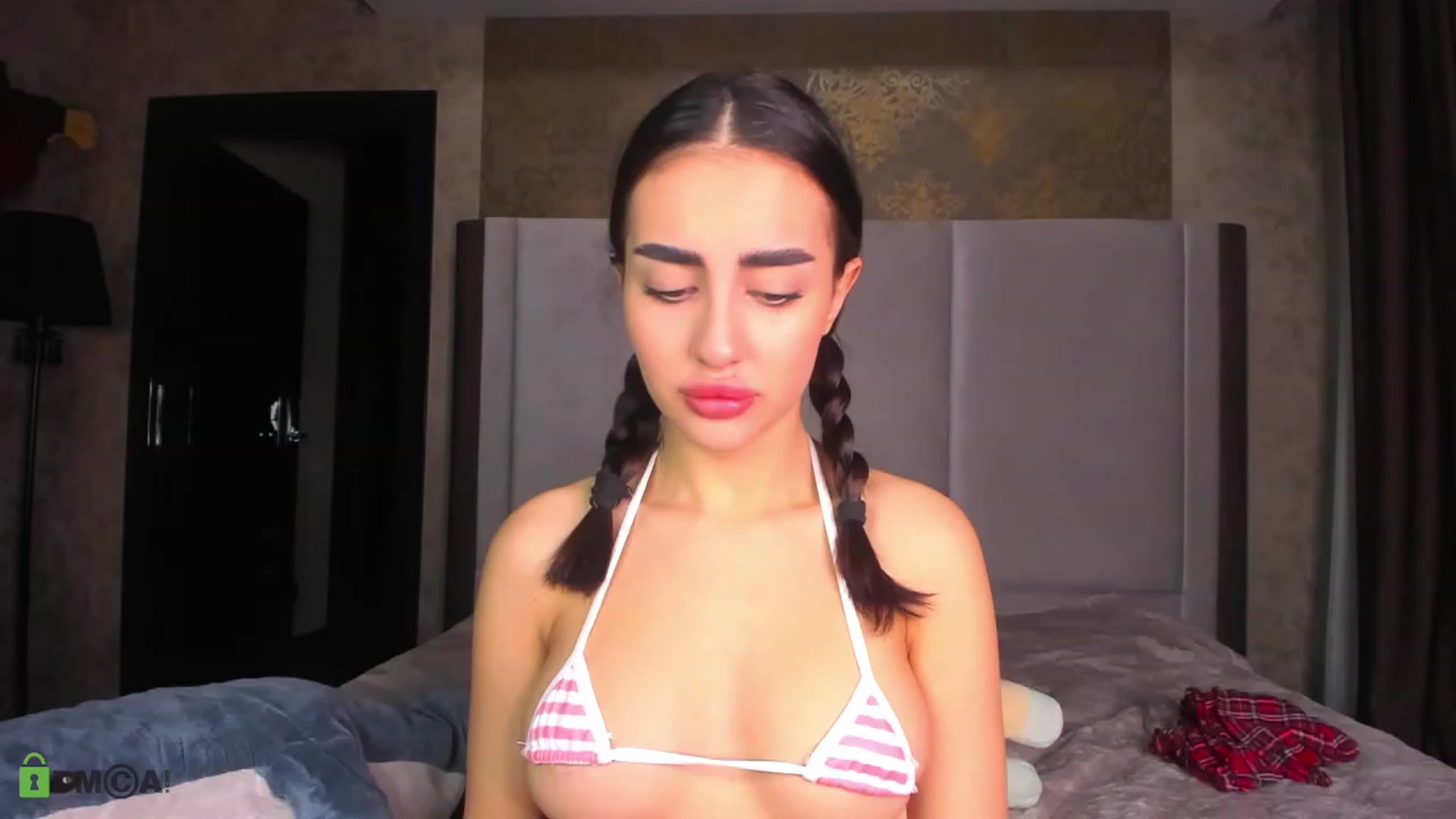 Gallery image thumbnail from Lil_PrincessG's myfreecams stream on, 11/25/2022, 03:20 image 2 of 20