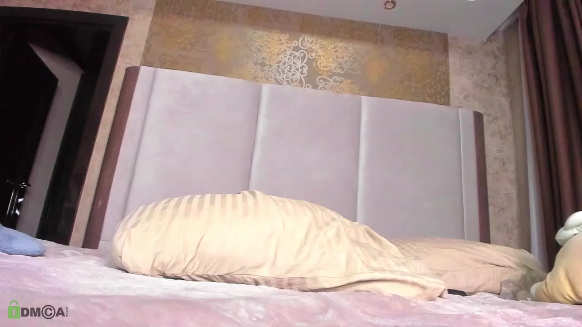 Gallery image thumbnail from Lil_PrincessG's myfreecams stream on, 11/25/2022, 06:17 image 2 of 20