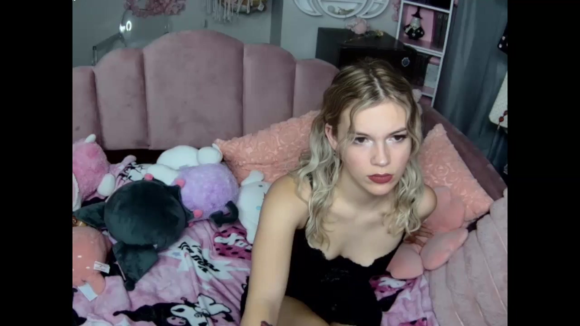 Gallery image thumbnail from Lil__Bunny's myfreecams stream on, 11/28/2024, 07:27 image 11 of 20