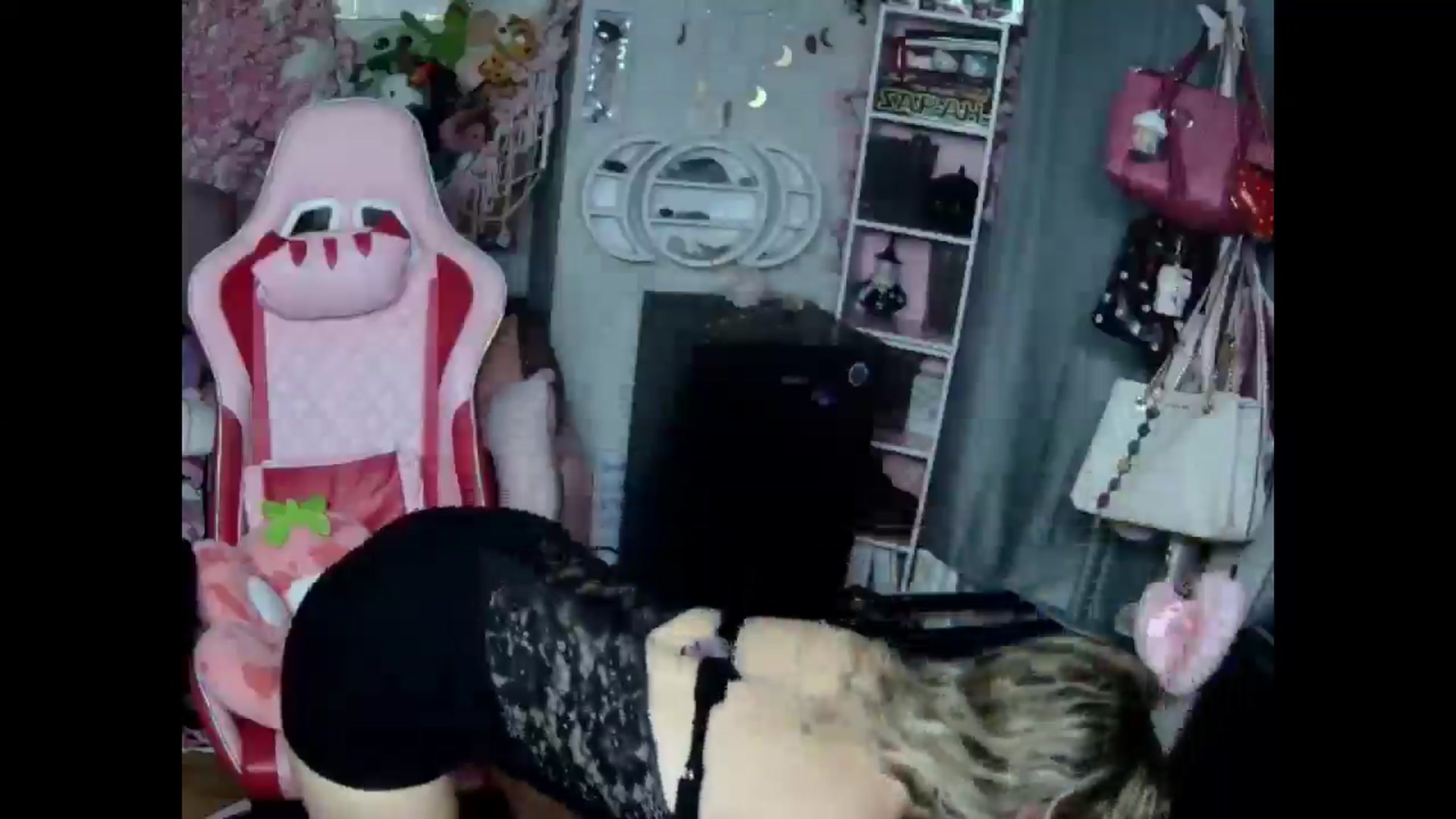 Gallery image thumbnail from Lil__Bunny's myfreecams stream on, 11/28/2024, 09:33 image 14 of 20
