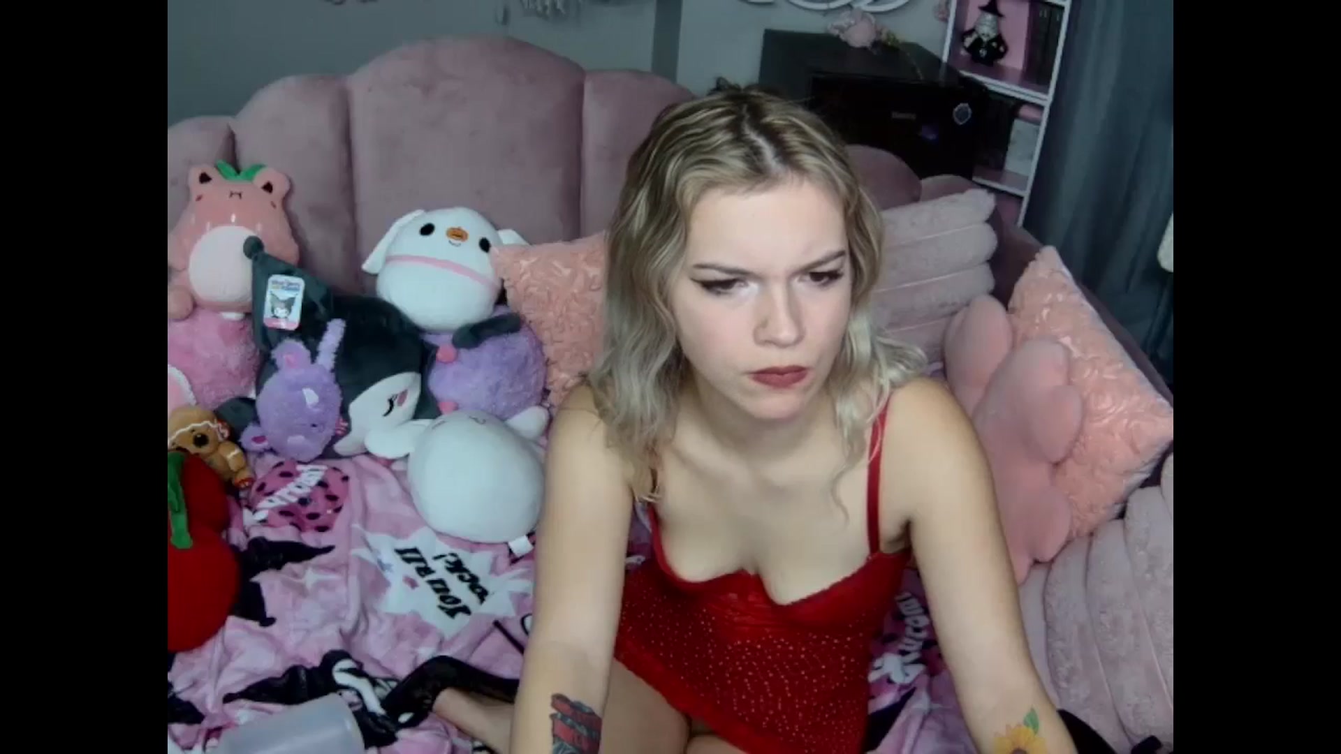 Gallery image thumbnail from Lil__Bunny's myfreecams stream on, 11/29/2024, 02:46 image 7 of 20