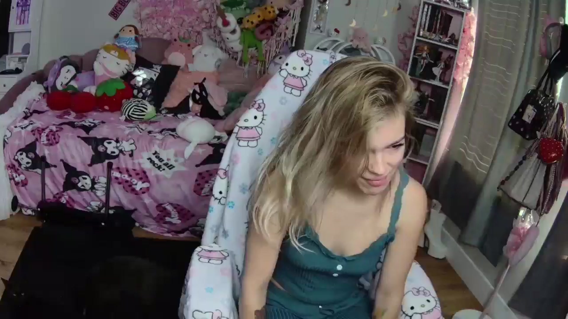 Gallery image thumbnail from Lil__Bunny's myfreecams stream on, 12/30/2024, 16:47 image 12 of 20
