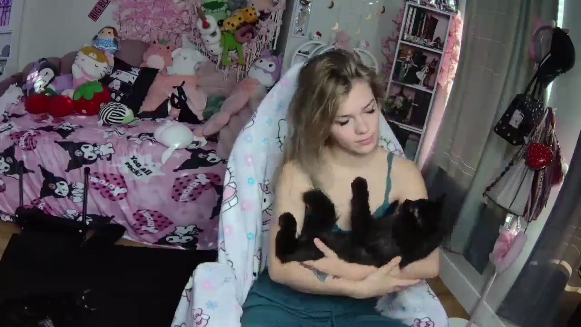 Gallery image thumbnail from Lil__Bunny's myfreecams stream on, 12/30/2024, 16:47 image 5 of 20
