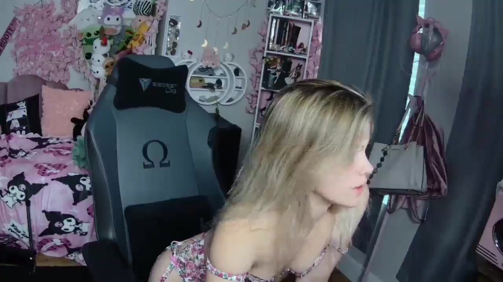 Gallery image thumbnail from Lil__Bunny's myfreecams stream on, 01/07/2025, 20:04 image 14 of 20