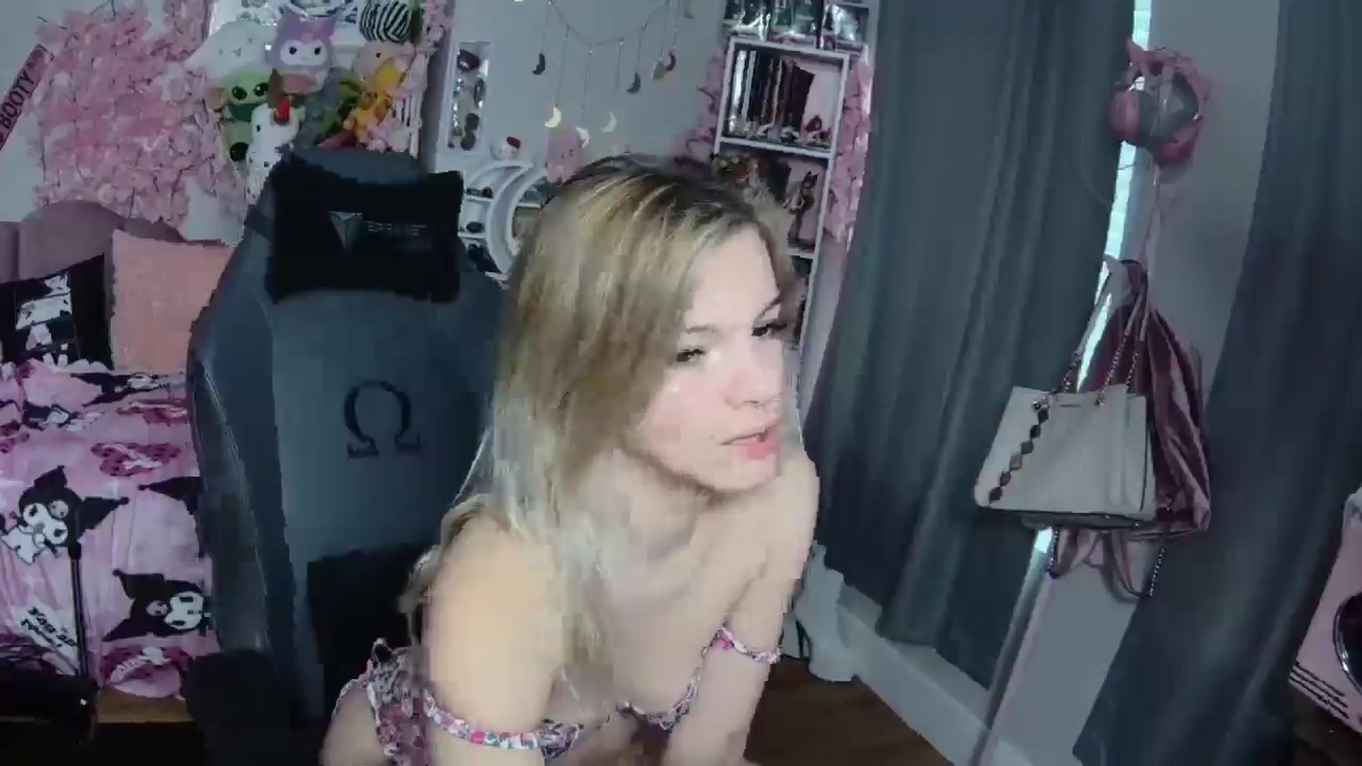 Gallery image thumbnail from Lil__Bunny's myfreecams stream on, 01/07/2025, 20:04 image 17 of 20