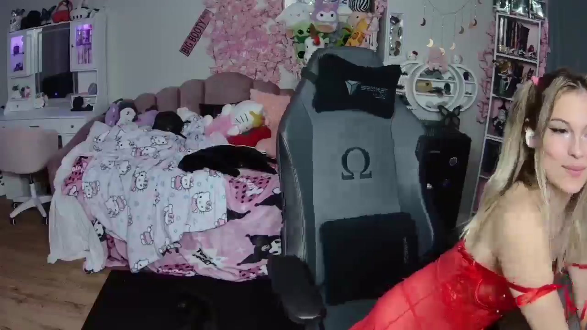 Gallery image thumbnail from Lil__Bunny's myfreecams stream on, 01/11/2025, 21:14 image 19 of 20