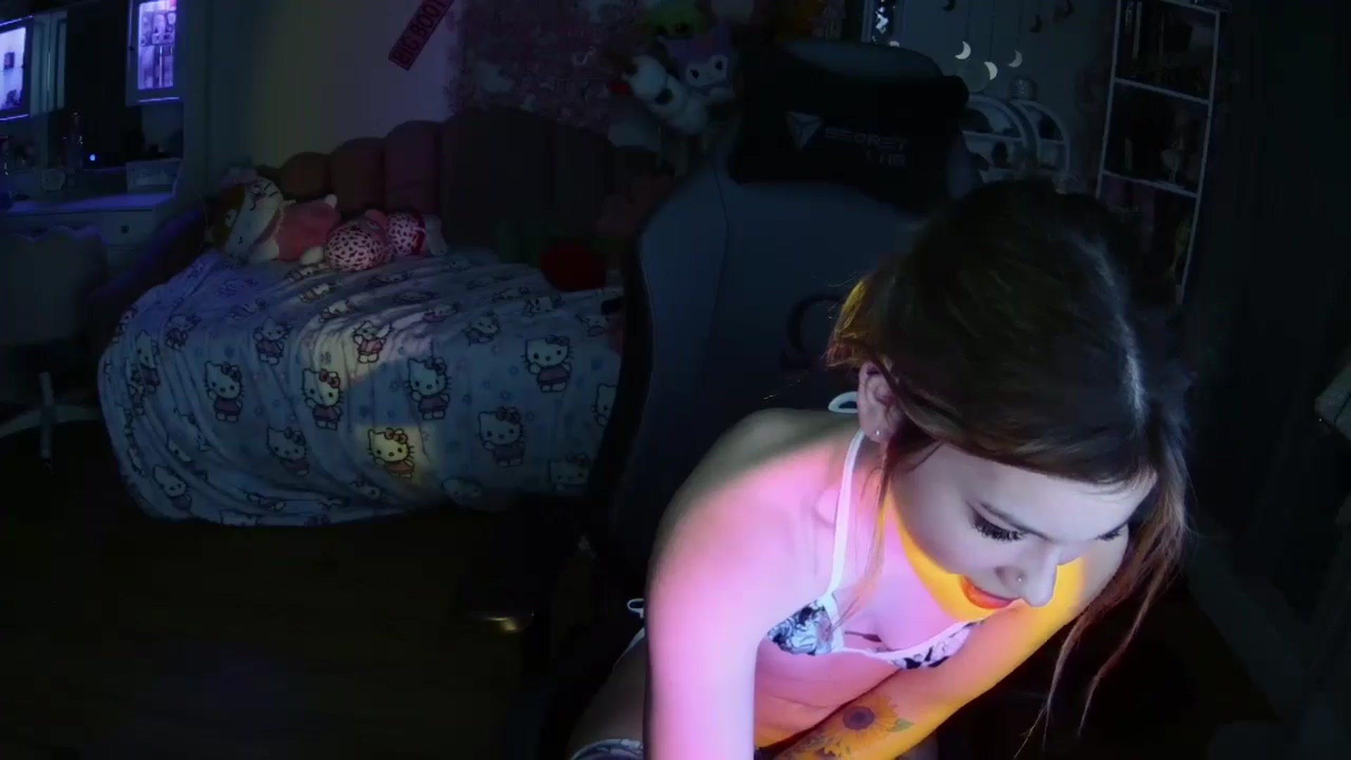 Gallery image thumbnail from Lil__Bunny's myfreecams stream on, 02/13/2025, 02:17 image 2 of 20