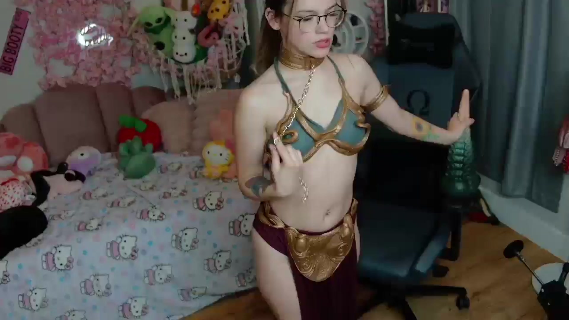 Gallery image thumbnail from Lil__Bunny's myfreecams stream on, 02/21/2025, 01:20 image 6 of 20