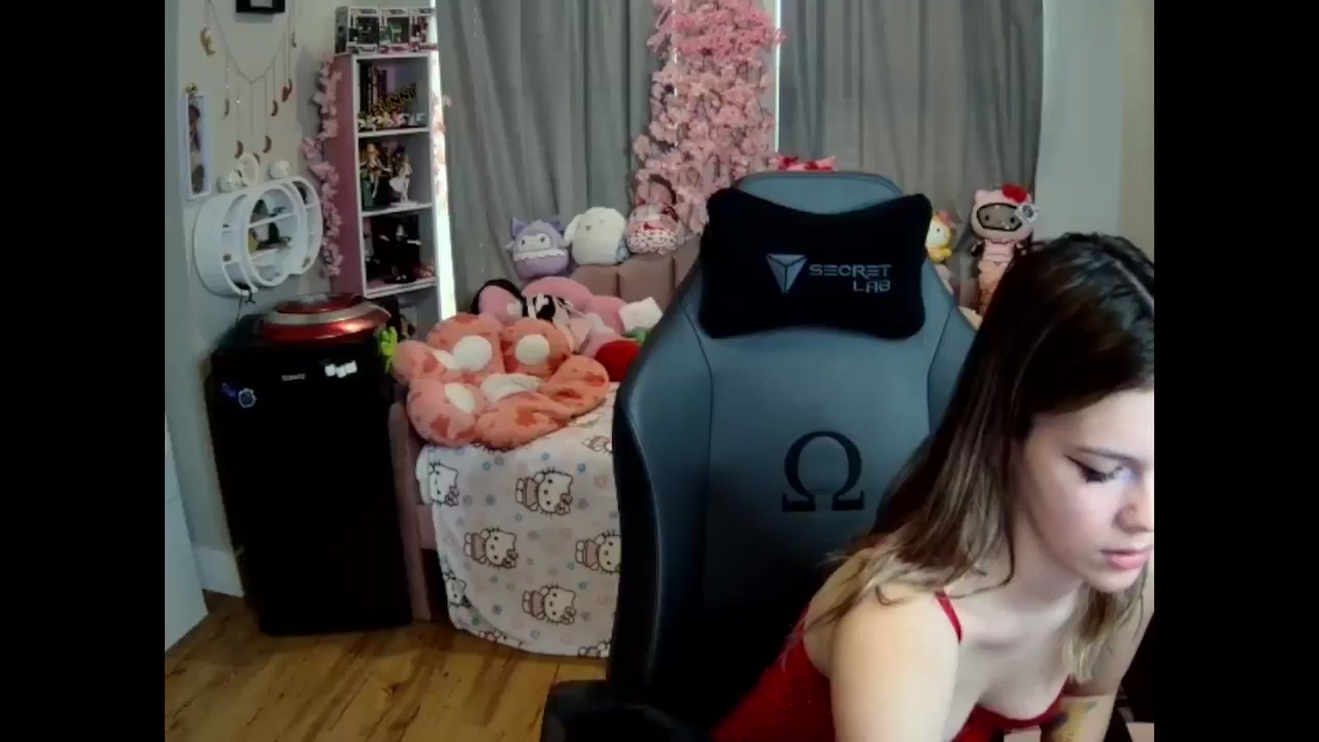 Gallery image thumbnail from Lil__Bunny's myfreecams stream on, 03/11/2025, 13:12 image 9 of 20