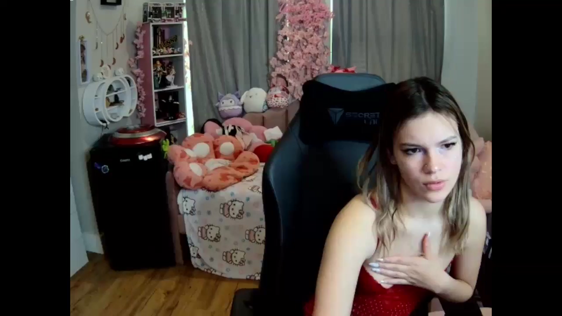 Gallery image thumbnail from Lil__Bunny's myfreecams stream on, 03/11/2025, 13:12 image 10 of 20
