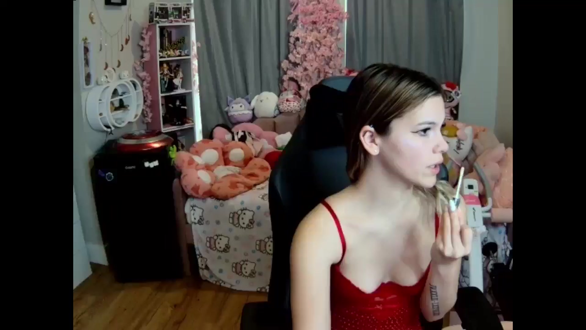 Gallery image thumbnail from Lil__Bunny's myfreecams stream on, 03/11/2025, 13:12 image 6 of 20