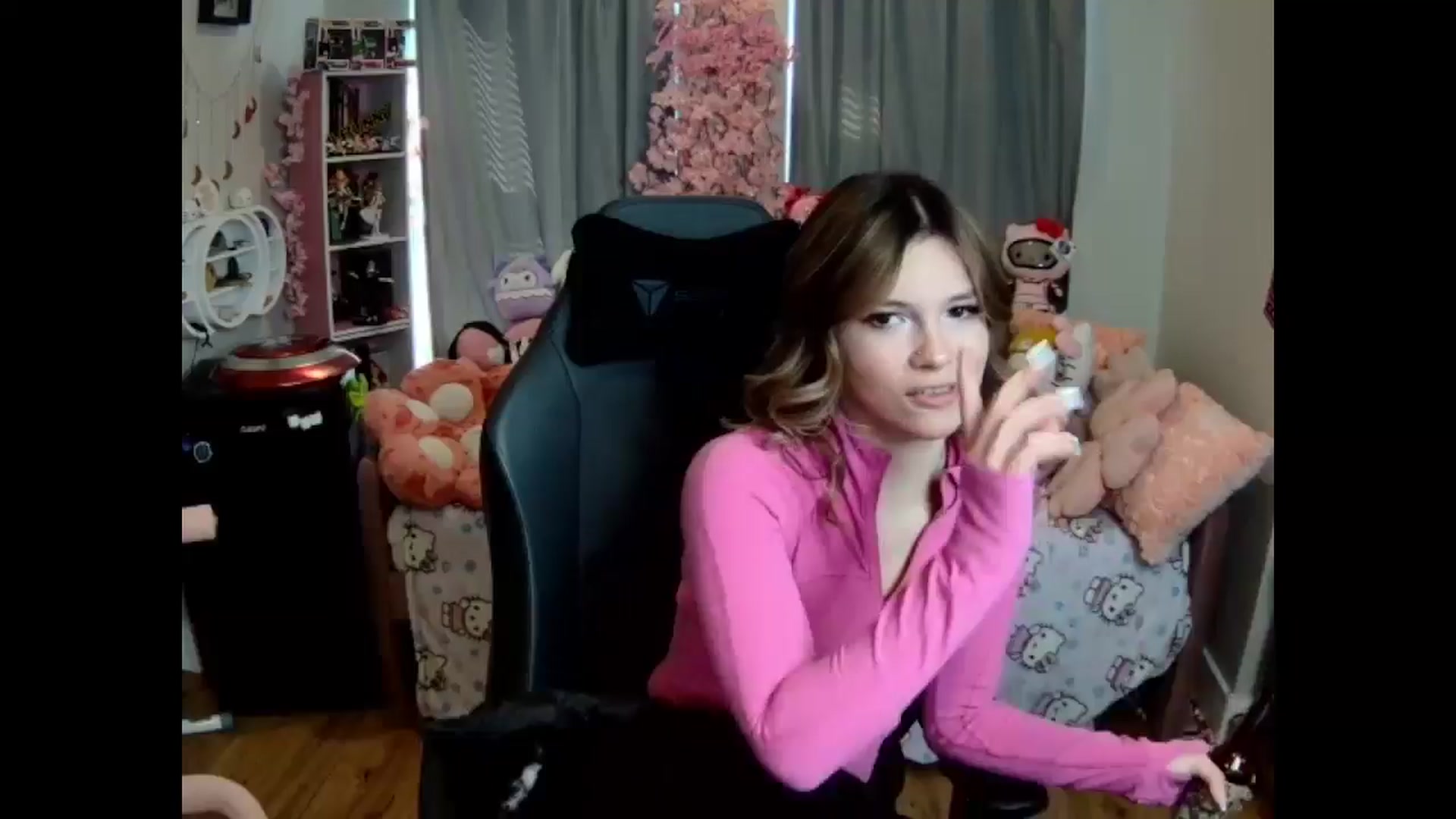 Gallery image thumbnail from Lil__Bunny's myfreecams stream on, 03/11/2025, 18:22 image 7 of 20
