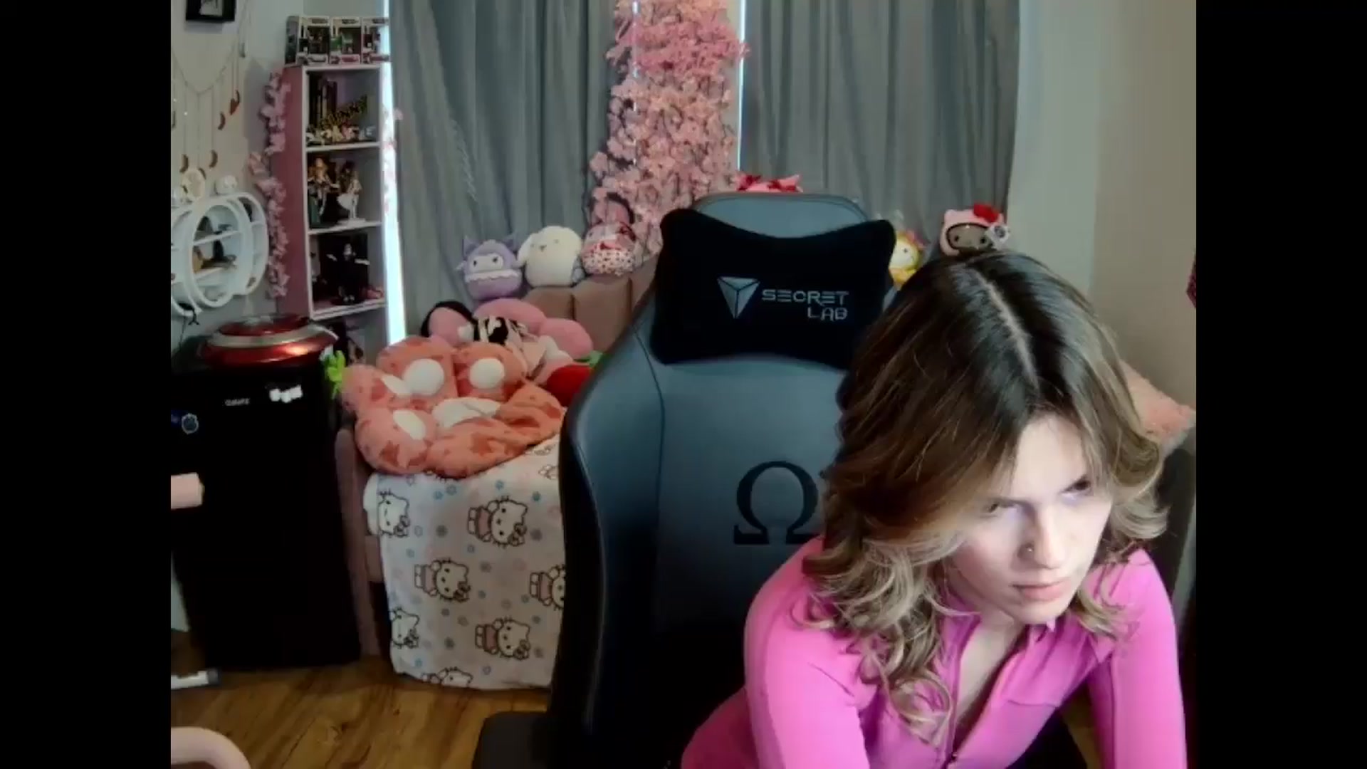 Gallery image thumbnail from Lil__Bunny's myfreecams stream on, 03/11/2025, 18:22 image 15 of 20