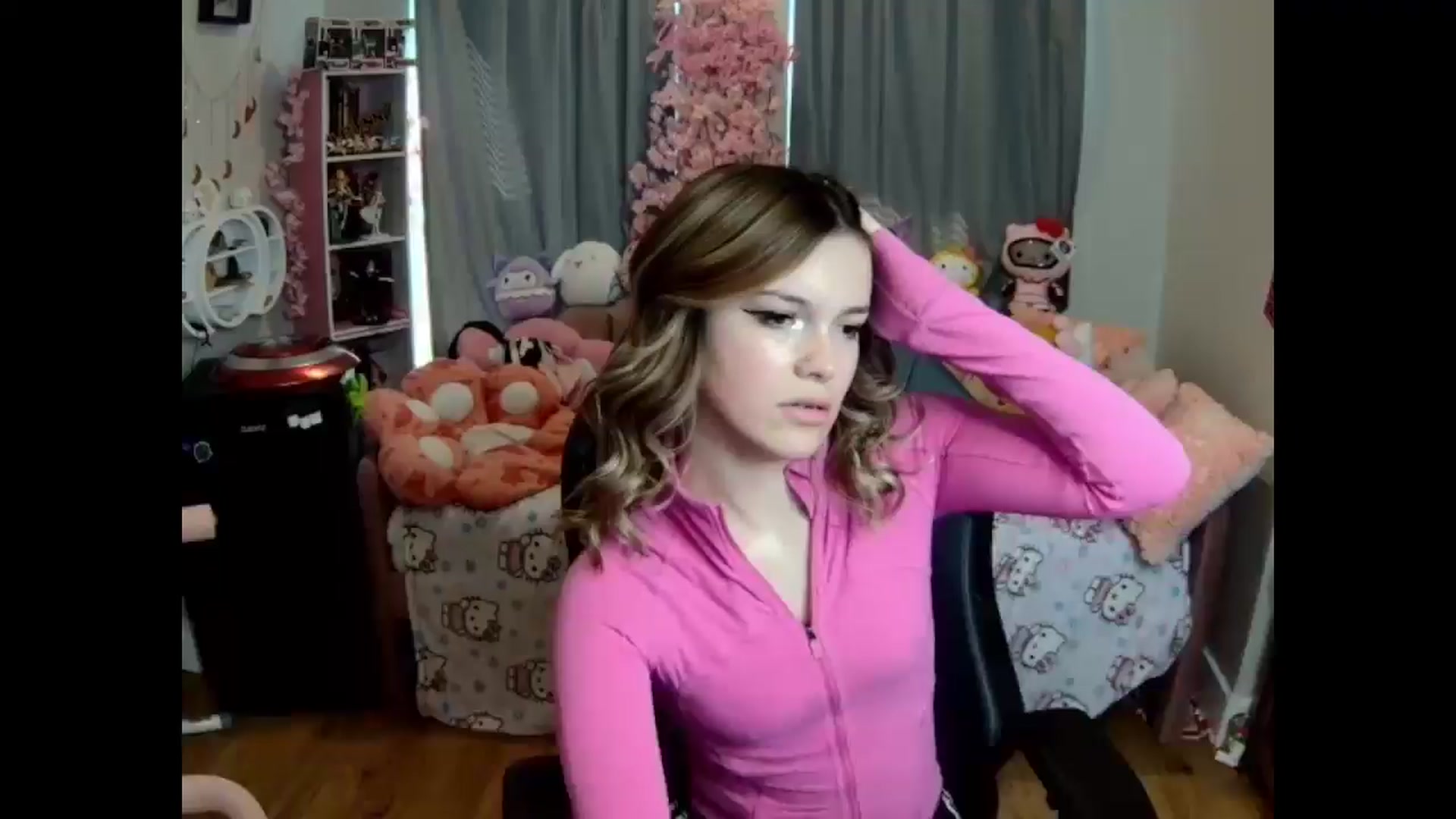 Gallery image thumbnail from Lil__Bunny's myfreecams stream on, 03/11/2025, 18:22 image 11 of 20