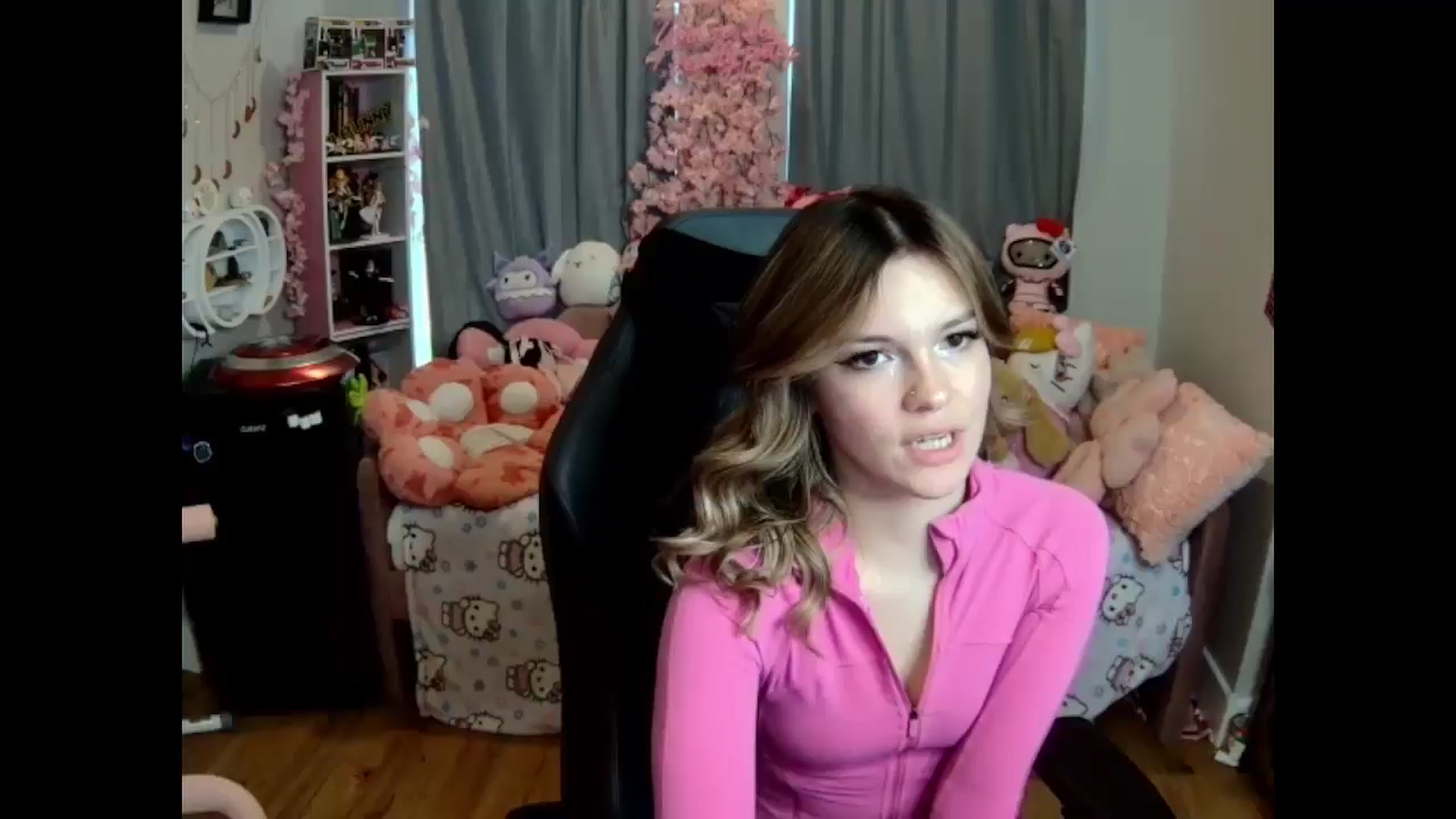 Gallery image thumbnail from Lil__Bunny's myfreecams stream on, 03/11/2025, 18:22 image 20 of 20