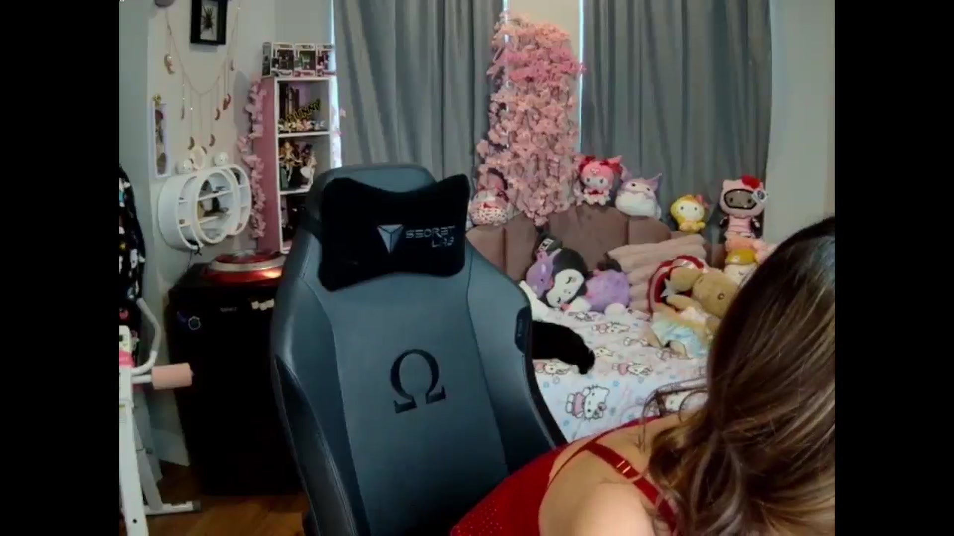 Gallery image thumbnail from Lil__Bunny's myfreecams stream on, 03/11/2025, 19:15 image 18 of 20