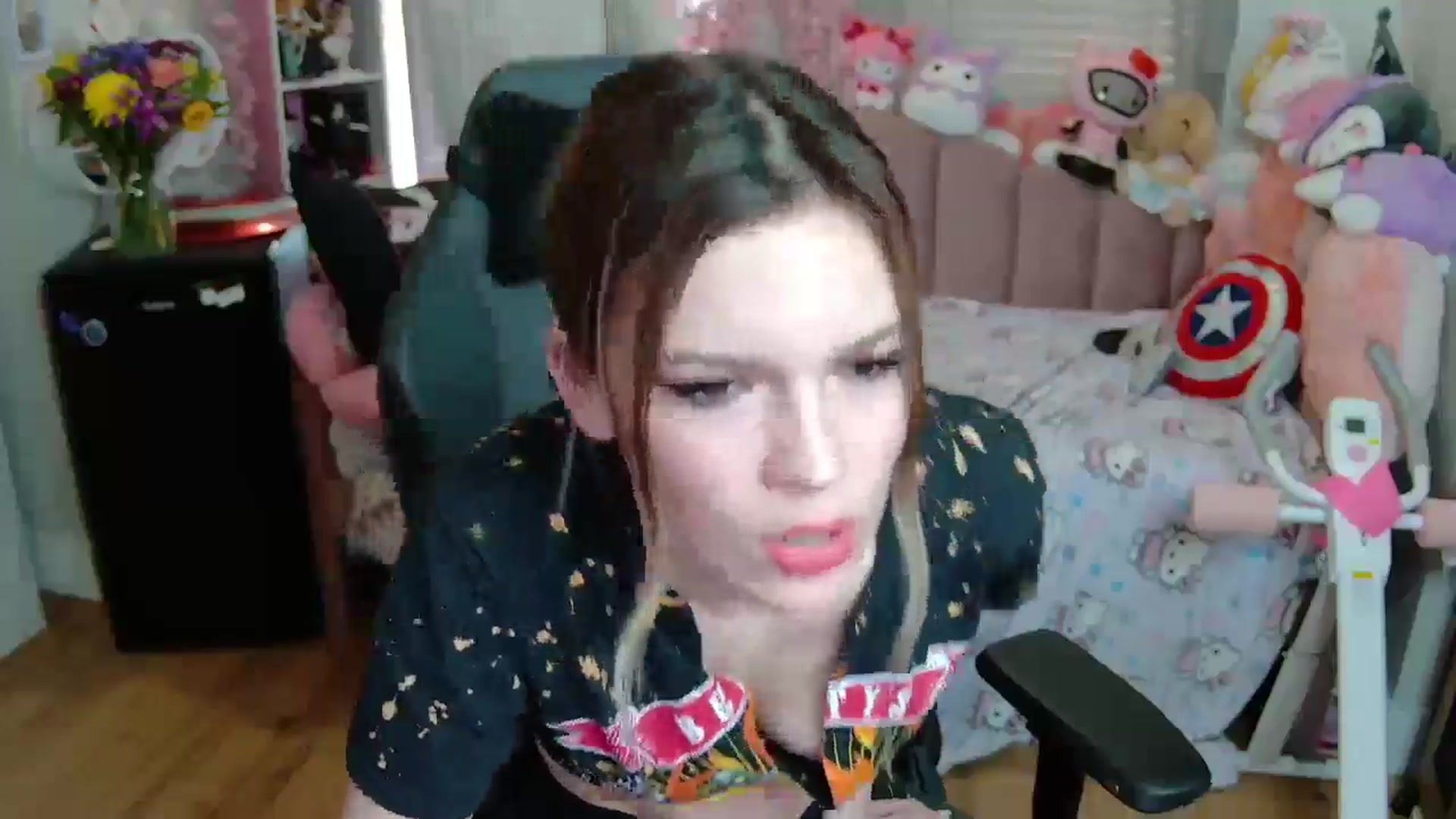 Gallery image thumbnail from Lil__Bunny's myfreecams stream on, 03/18/2025, 14:58 image 5 of 20