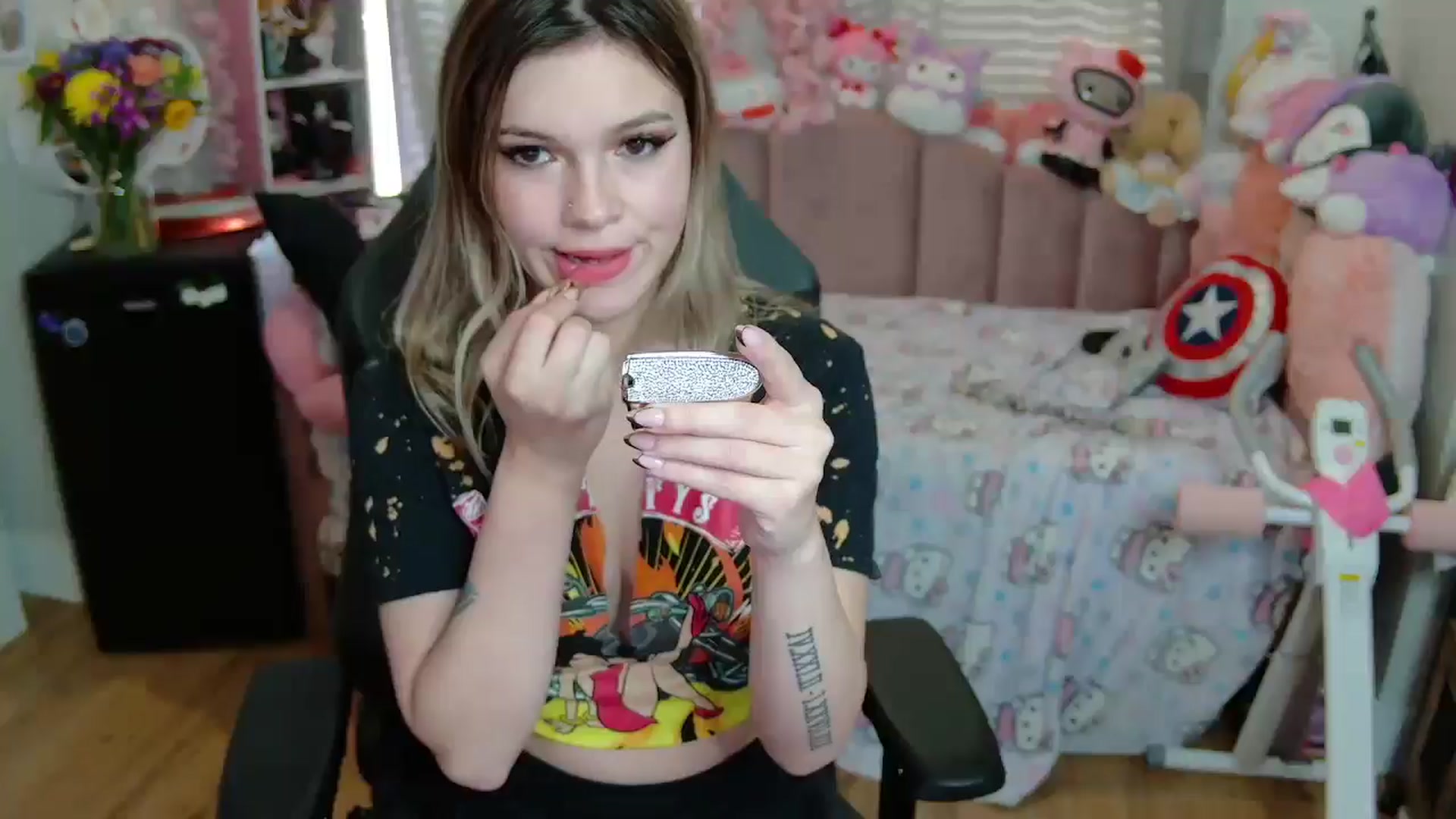 Gallery image thumbnail from Lil__Bunny's myfreecams stream on, 03/18/2025, 17:30 image 1 of 20