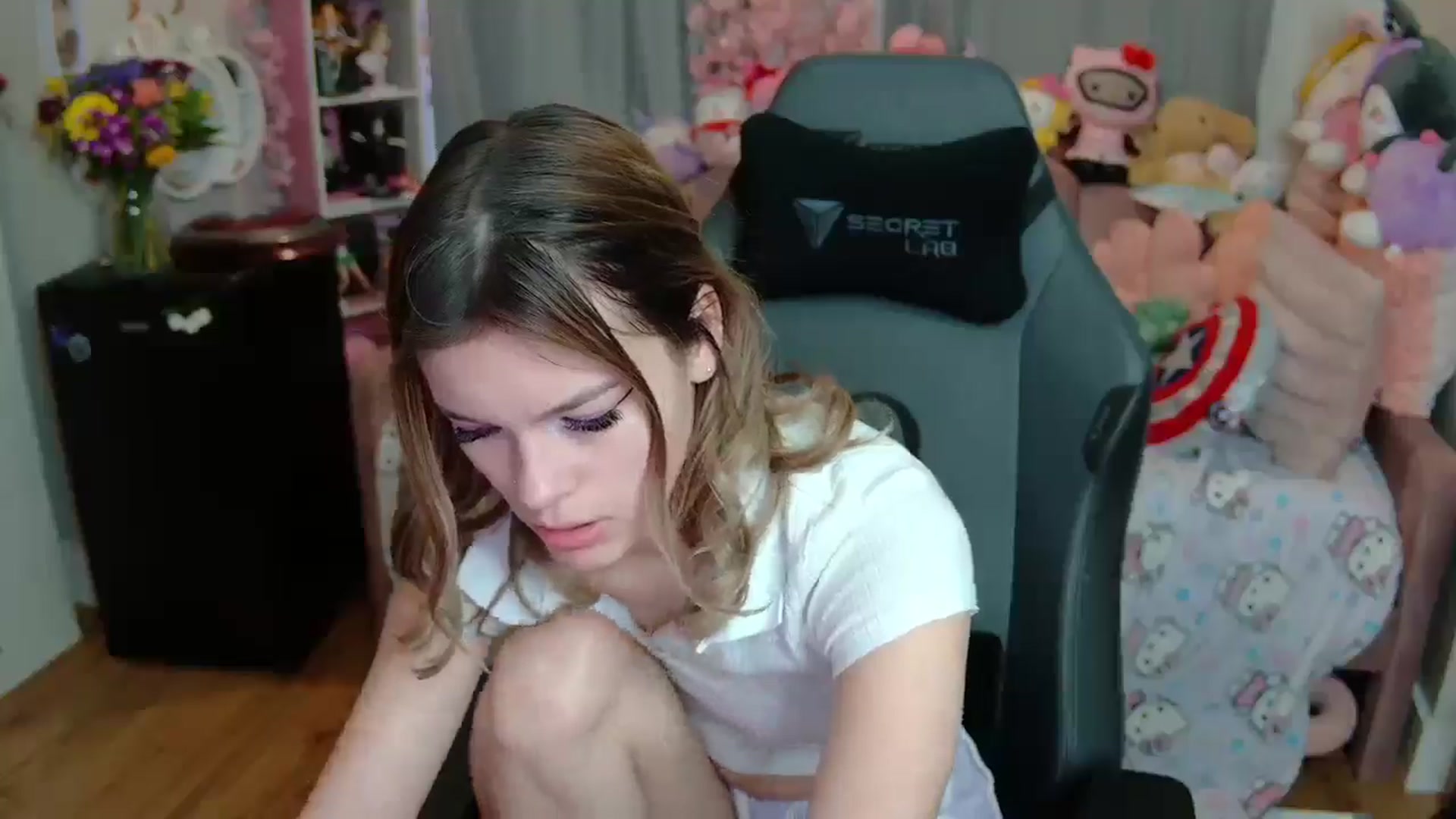 Gallery image thumbnail from Lil__Bunny's myfreecams stream on, 03/19/2025, 19:53 image 5 of 20