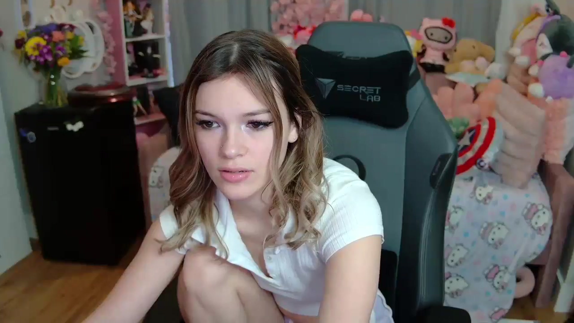 Gallery image thumbnail from Lil__Bunny's myfreecams stream on, 03/19/2025, 19:53 image 8 of 20