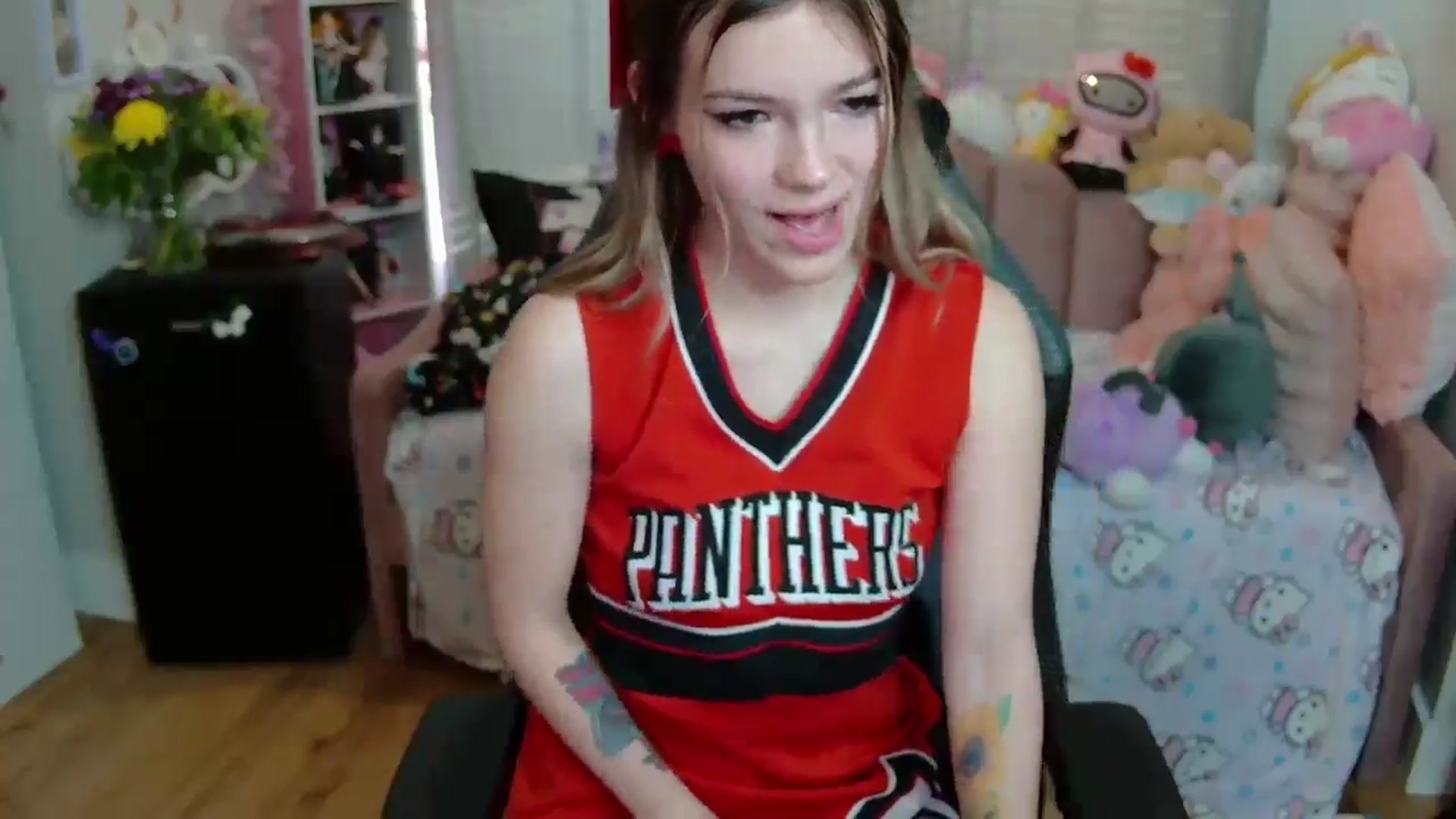 Gallery image thumbnail from Lil__Bunny's myfreecams stream on, 03/21/2025, 14:28 image 3 of 20