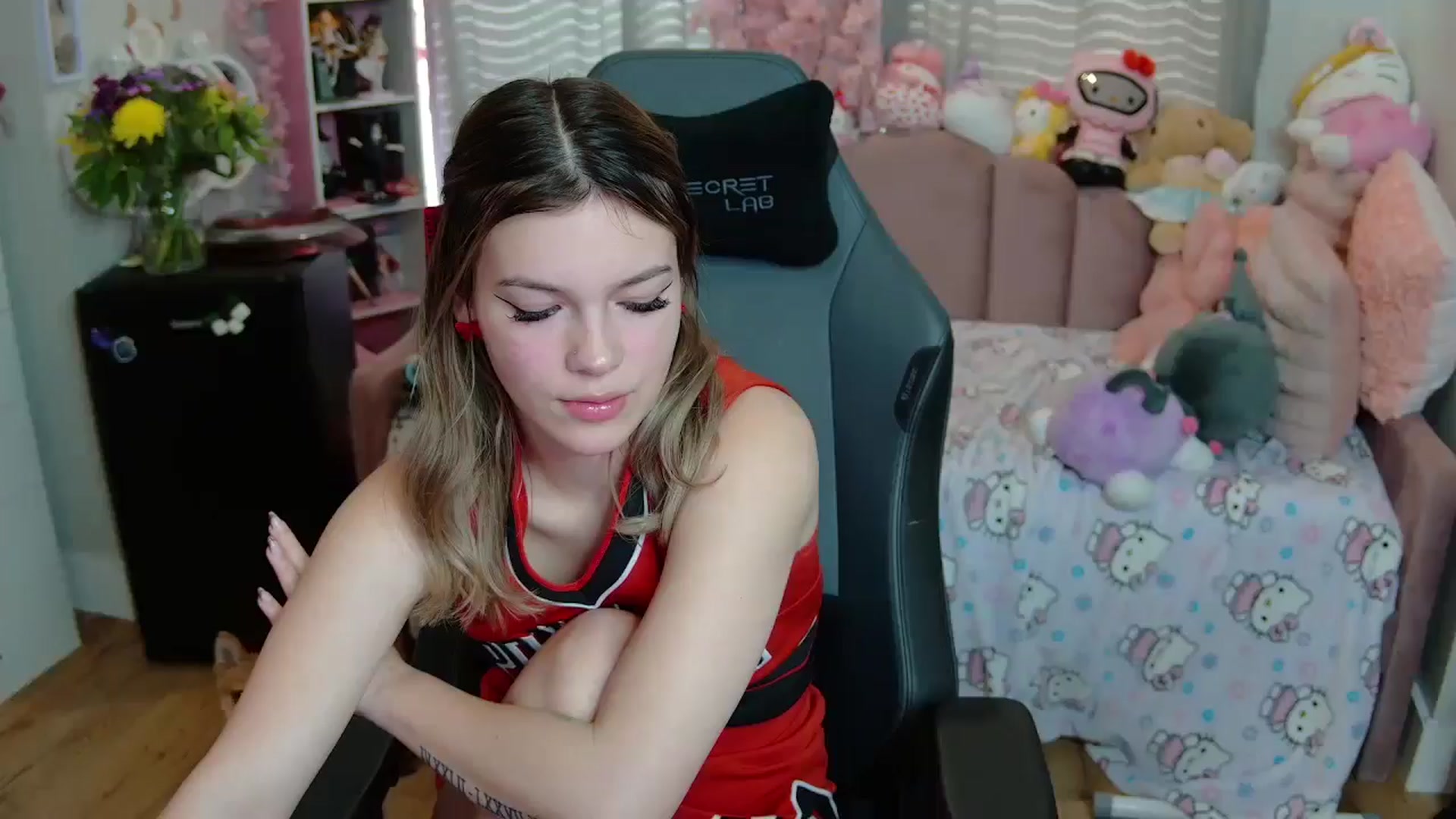 Gallery image thumbnail from Lil__Bunny's myfreecams stream on, 03/21/2025, 15:34 image 17 of 20