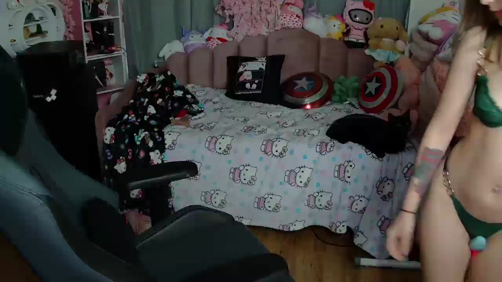 Gallery image thumbnail from Lil__Bunny's myfreecams stream on, 03/29/2025, 12:55 image 17 of 20