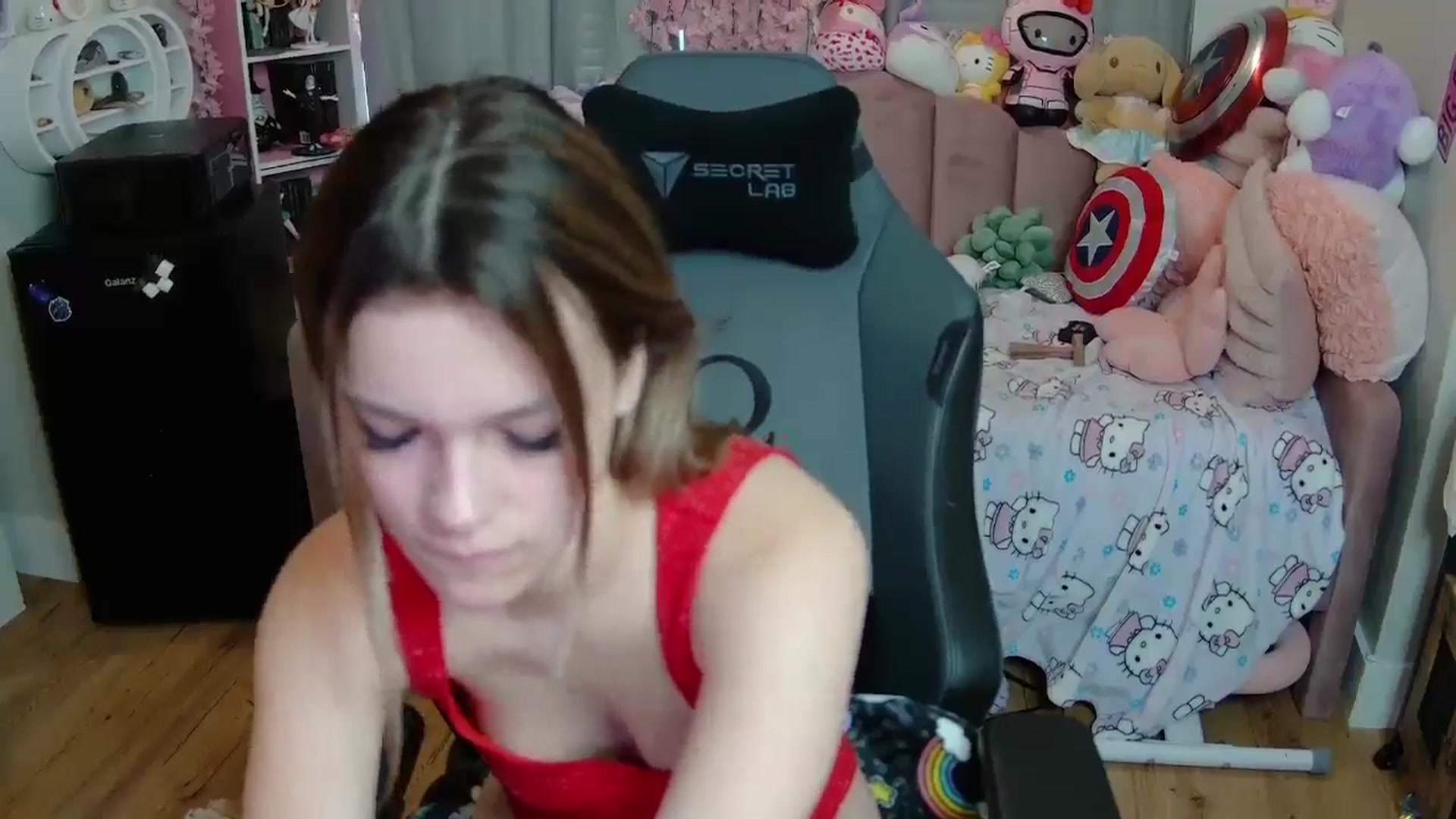 Gallery image thumbnail from Lil__Bunny's myfreecams stream on, 04/02/2025, 14:37 image 15 of 20