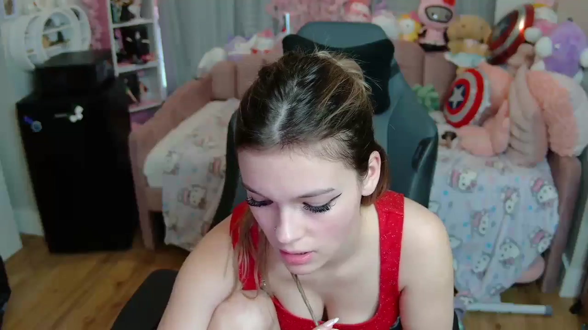 Gallery image thumbnail from Lil__Bunny's myfreecams stream on, 04/02/2025, 18:22 image 11 of 20